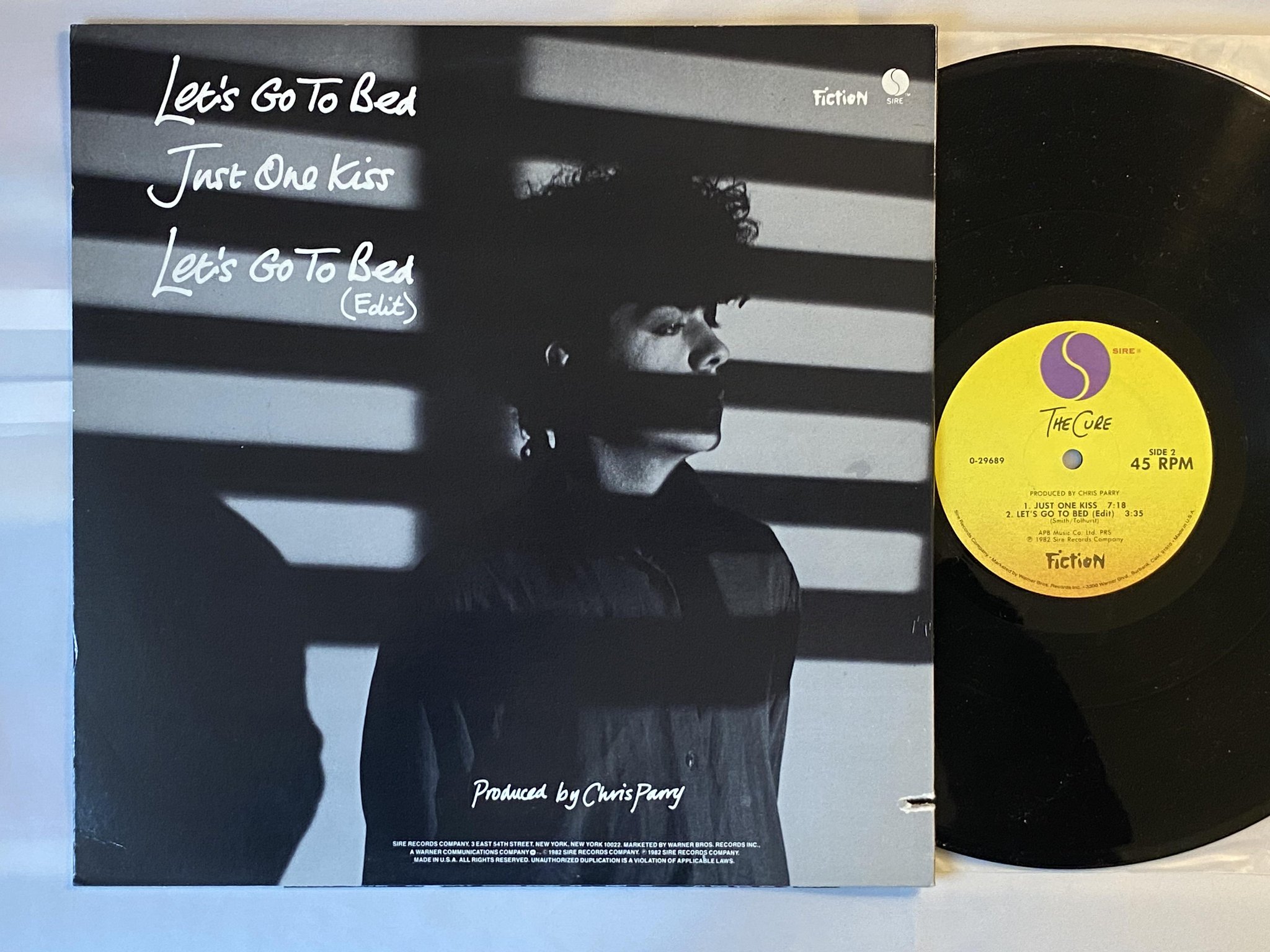 Omslagsbild för skivan THE CURE let's go to bed 12"SINGLE -82 US SIRE 0-29689