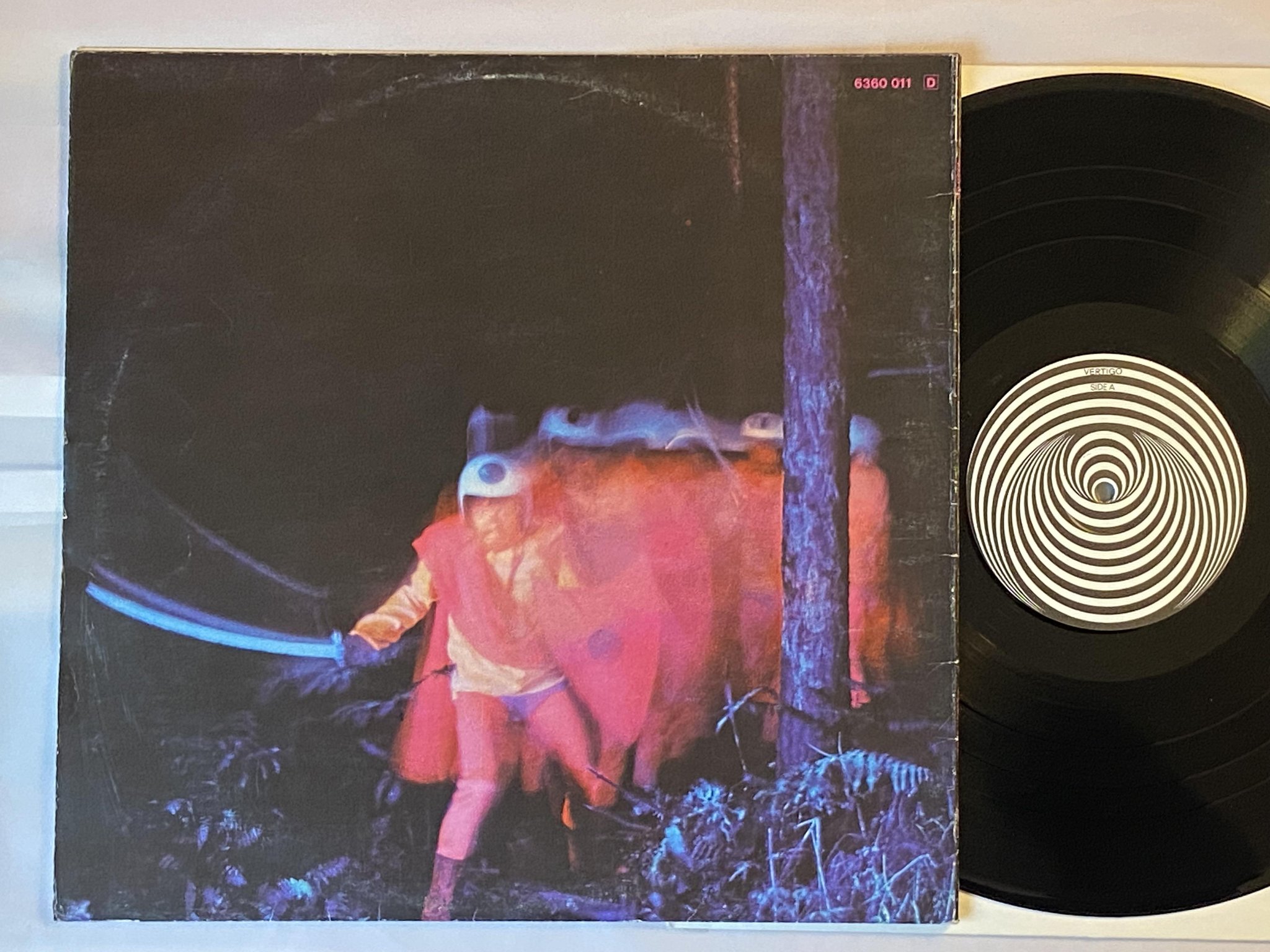 Omslagsbild för skivan BLACK SABBATH paranoid LP -70 Ger VERTIGO swirl 6360 011 *** MASTERPIECE ***