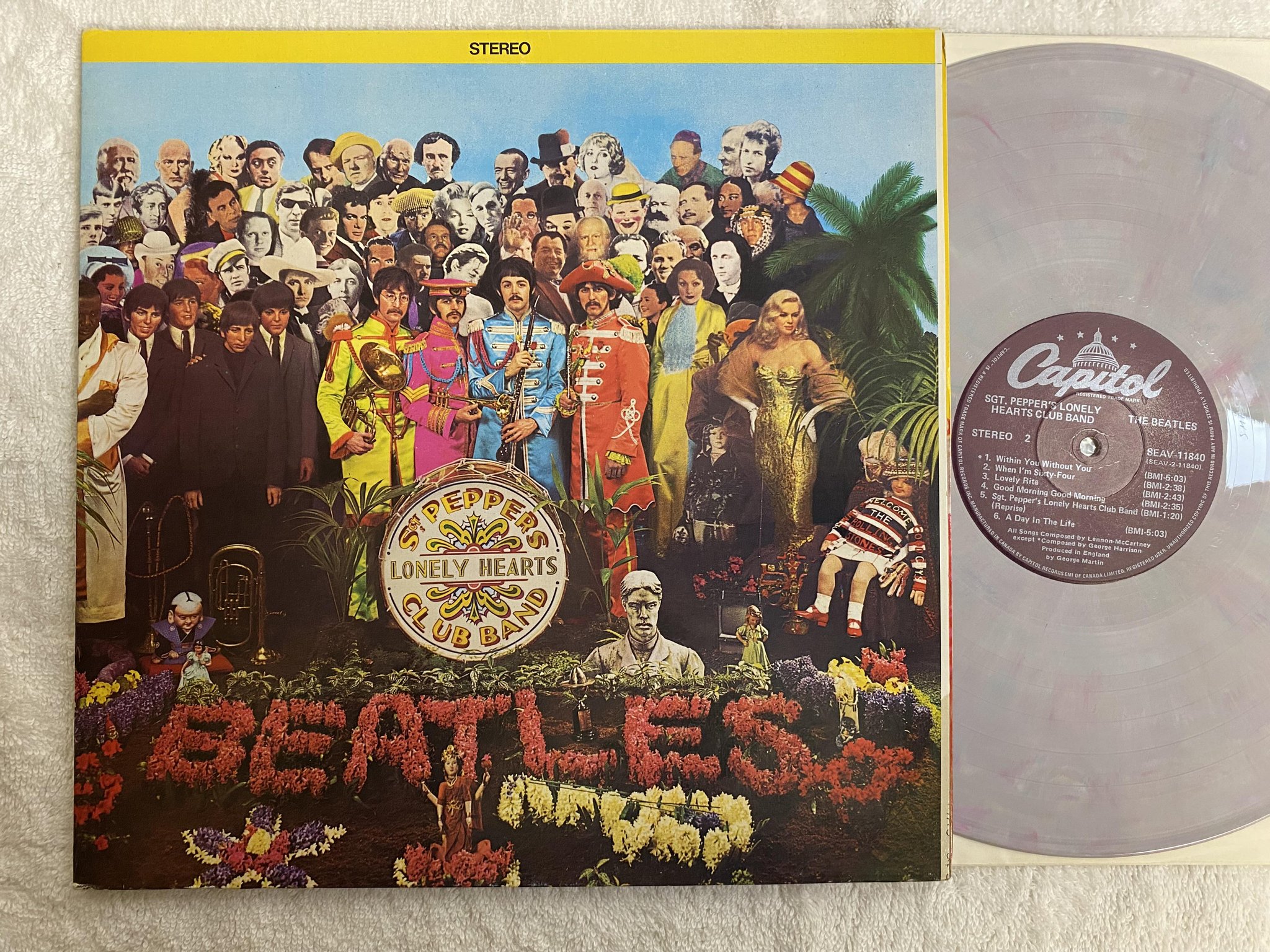 Omslagsbild för skivan THE BEATLES Sgt Pepper's LP Can CAPITOL SEAV 11840 *** COLOURED VINLYL ***