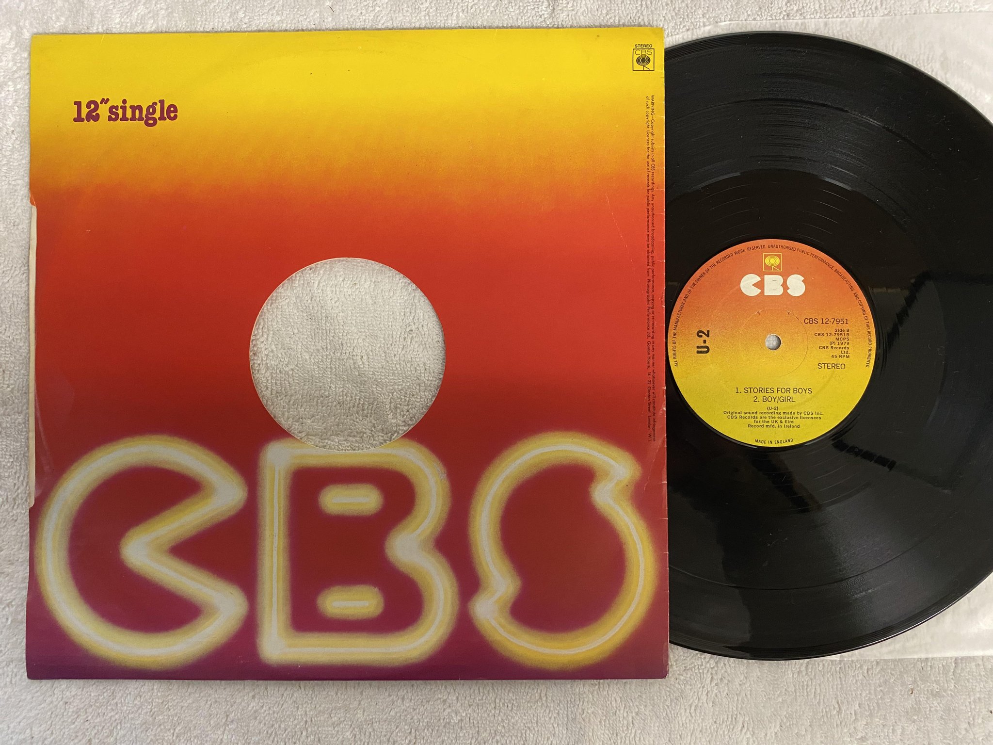 Omslagsbild för skivan U2 three 12"single -79 Ireland CBS 12-7951 **** ULTRA RARE LIMITED ORIGINAL ****