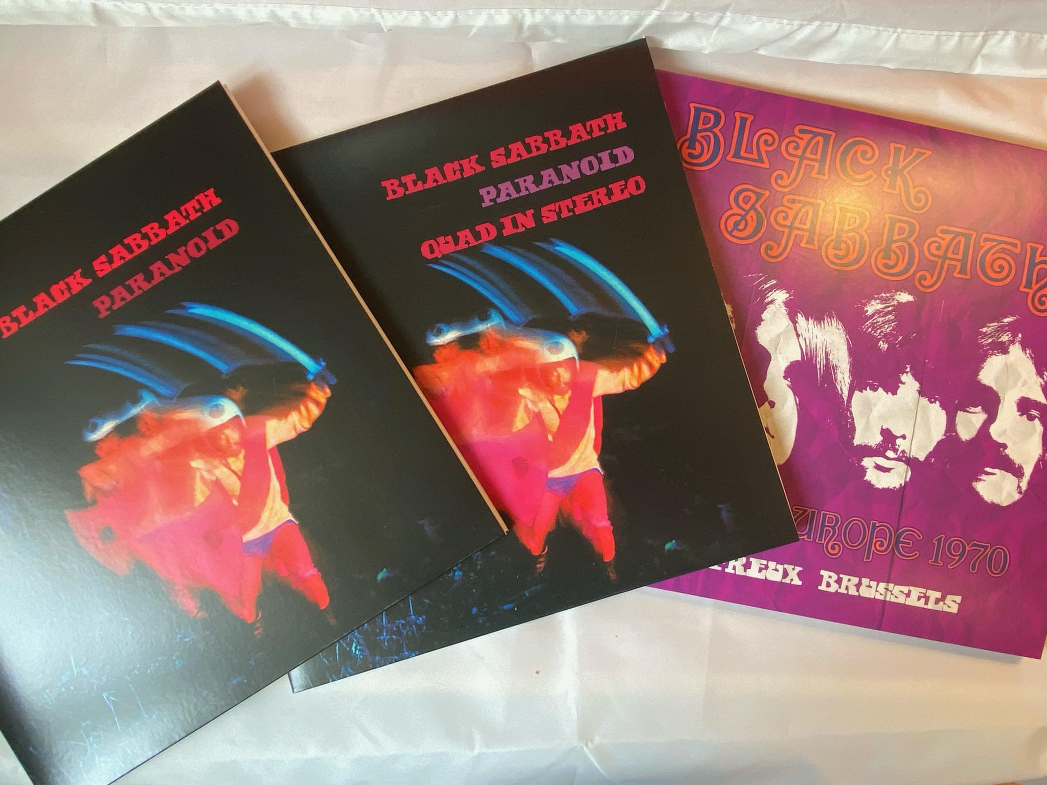 Omslagsbild för skivan BLACK SABBATH PARANOID SUPER DELUXE BOX 3xLP 2020 BMG BMGCAT401BOX