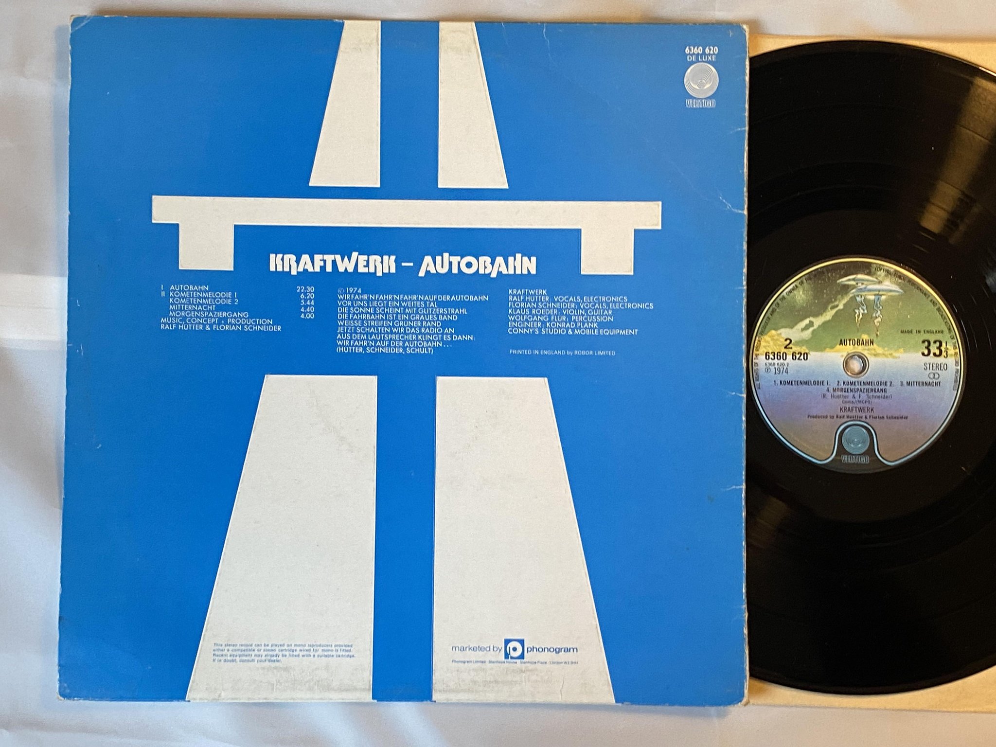 Omslagsbild för skivan KRAFTWERK autobahn LP -74 UK VERTIGO 6360 620