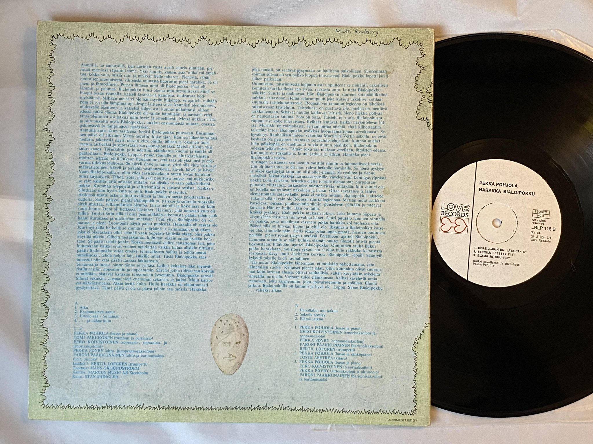 Omslagsbild för skivan PEKKA POHJOLA Harakka Bialoipokku LP -74 Finland LOVE LRLP 118 *** Yeah **