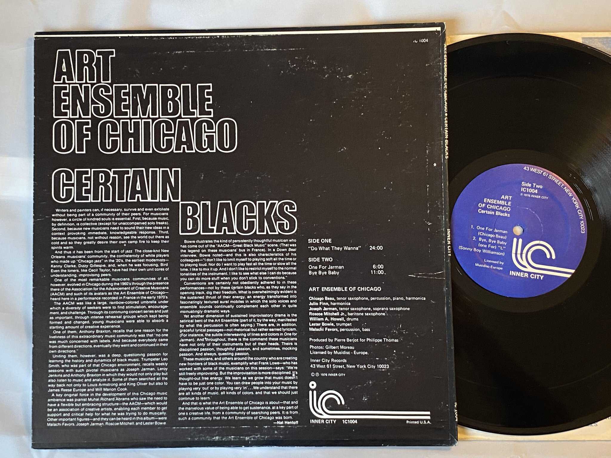 Omslagsbild för skivan ART ENSEMBLE OF CHICAGO certain blacks LP -76 US INNER CITY IC 1004