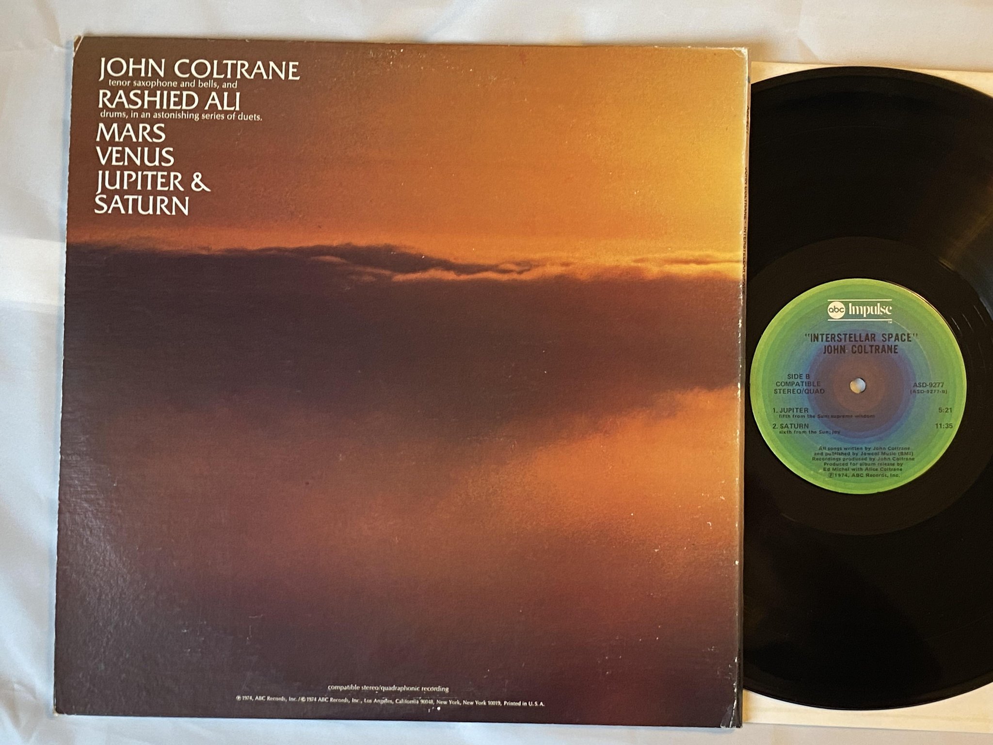 Omslagsbild för skivan JOHN COLTRANE interstellar space LP -74 US ABC/IMPULSE ASD 9277