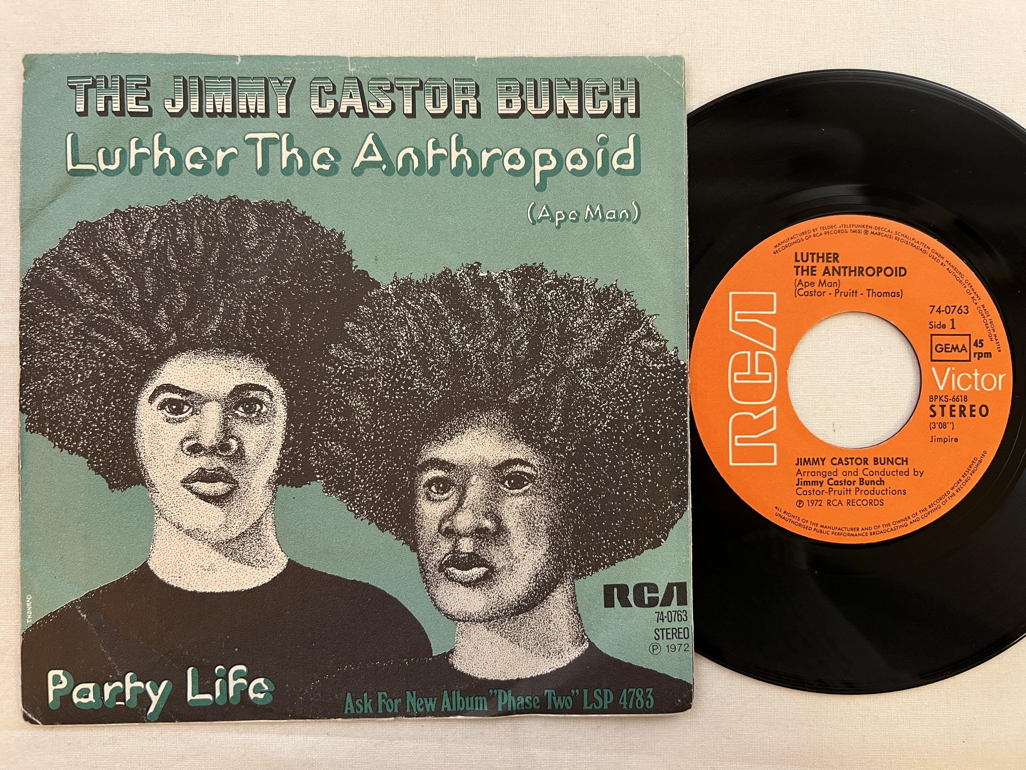 Omslagsbild för skivan JIMMY CASTOR BUNCH Luther the anthropoid 7" -72 Ger RCA 74-0763