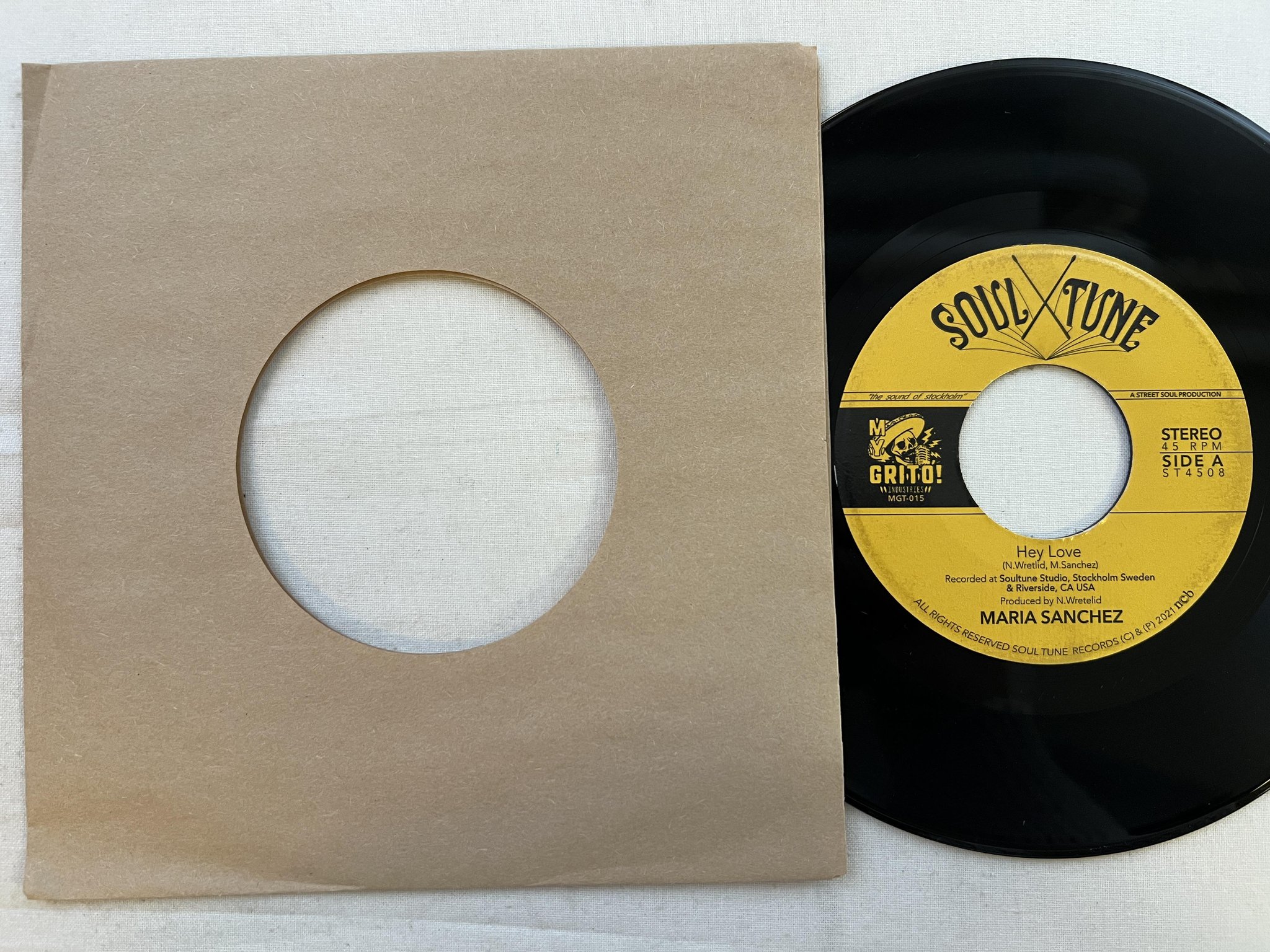 Omslagsbild för skivan MARIA SANCHEZ hey love 7" Ger 2022 Swe SOUL TUNE ST4508
