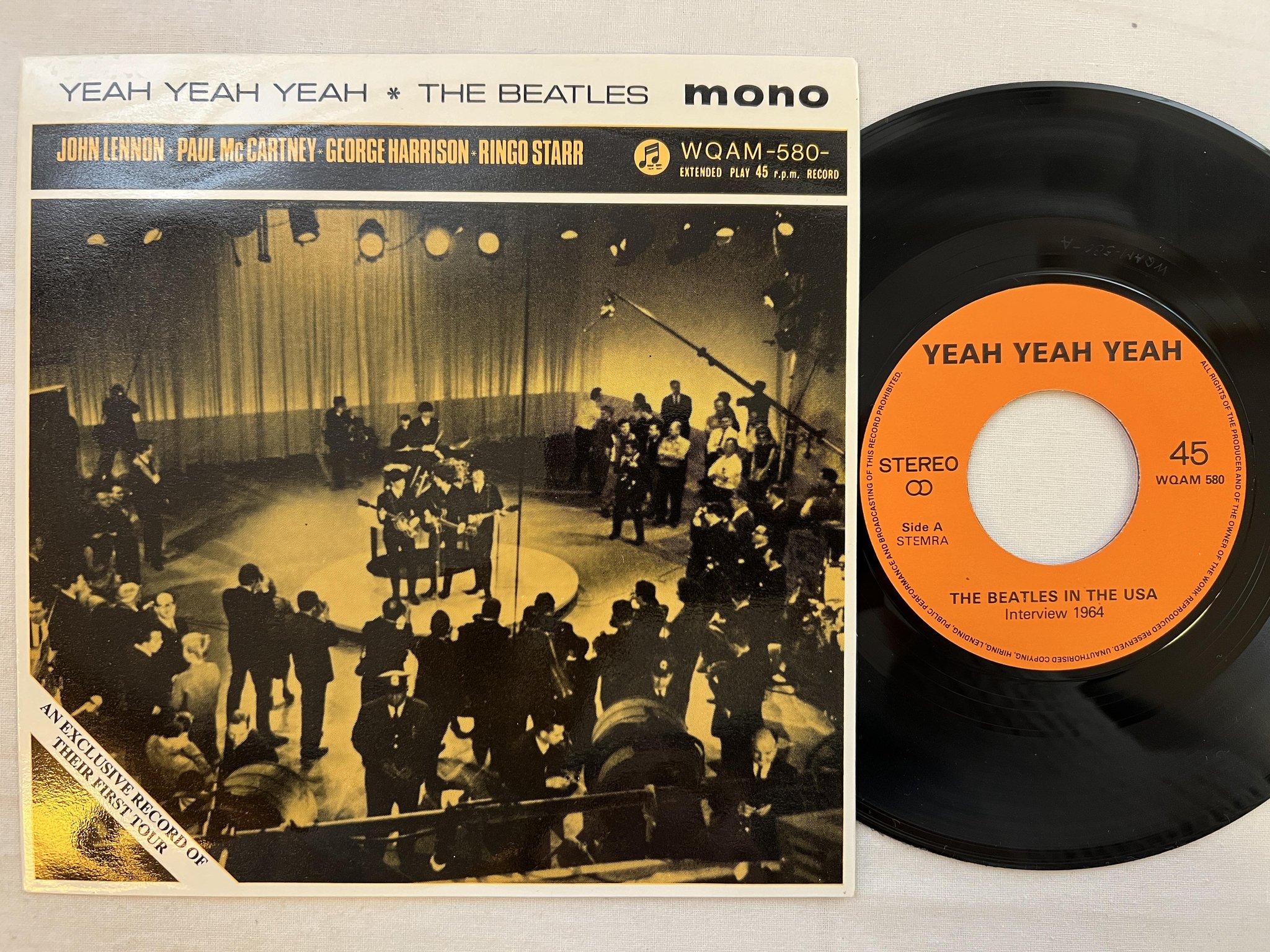 Omslagsbild för skivan THE BEATLES Yeah Yeah Yeah 7" Hol WQAM-580 *** non music ***