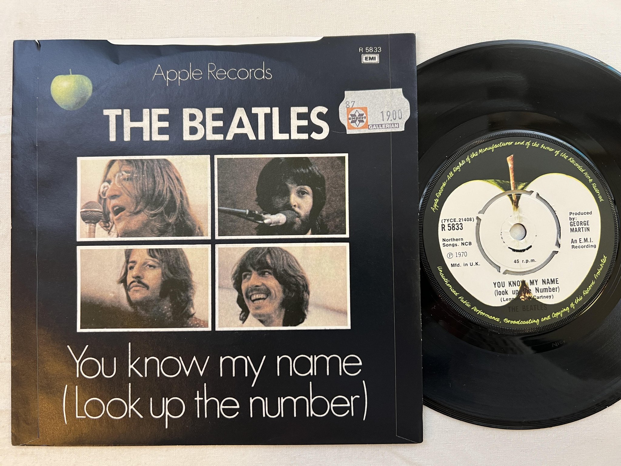 Omslagsbild för skivan THE BEATLES let it be 7" -7? UK APPLE R 5833