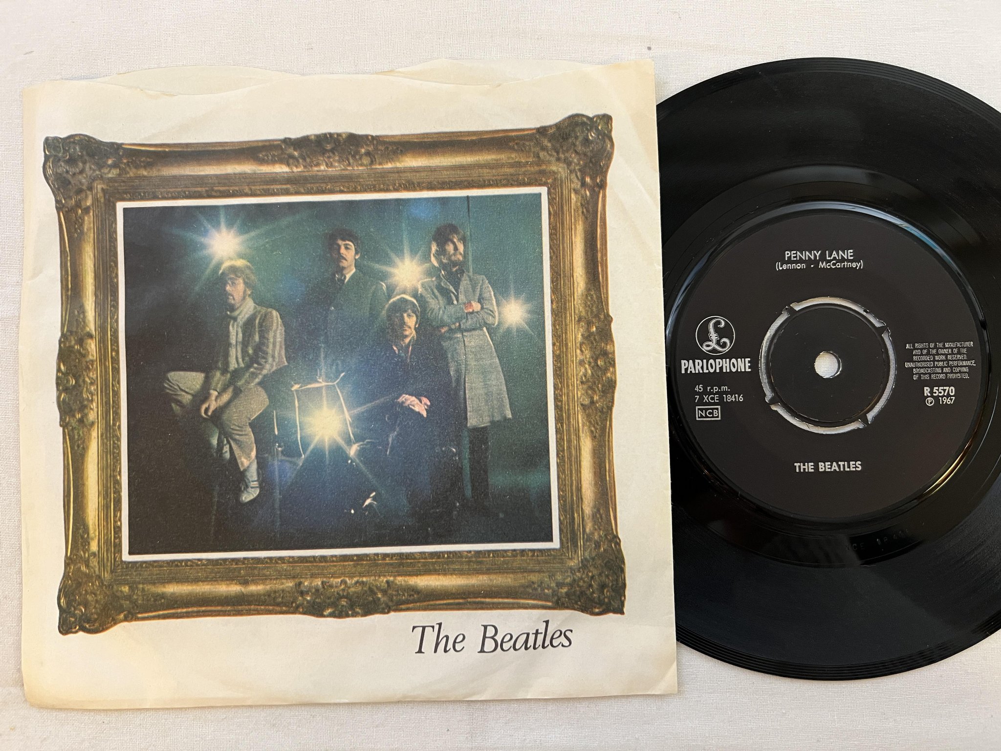 Omslagsbild för skivan THE BEATLES Strawberry Fields Forever 7" -67 Swe PARLOPHONE R 5570