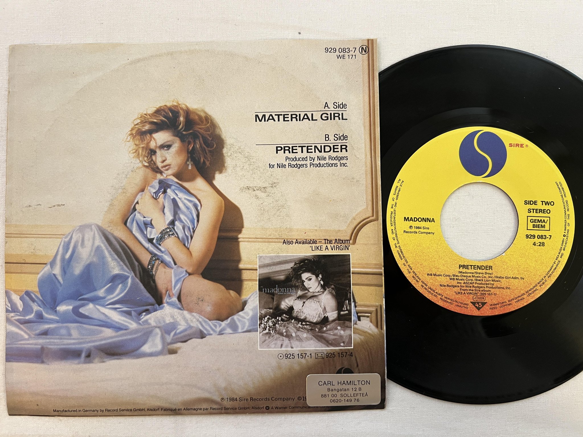 Omslagsbild för skivan MADONNA material girl 7" -84 Ger SIRE 929 083-7