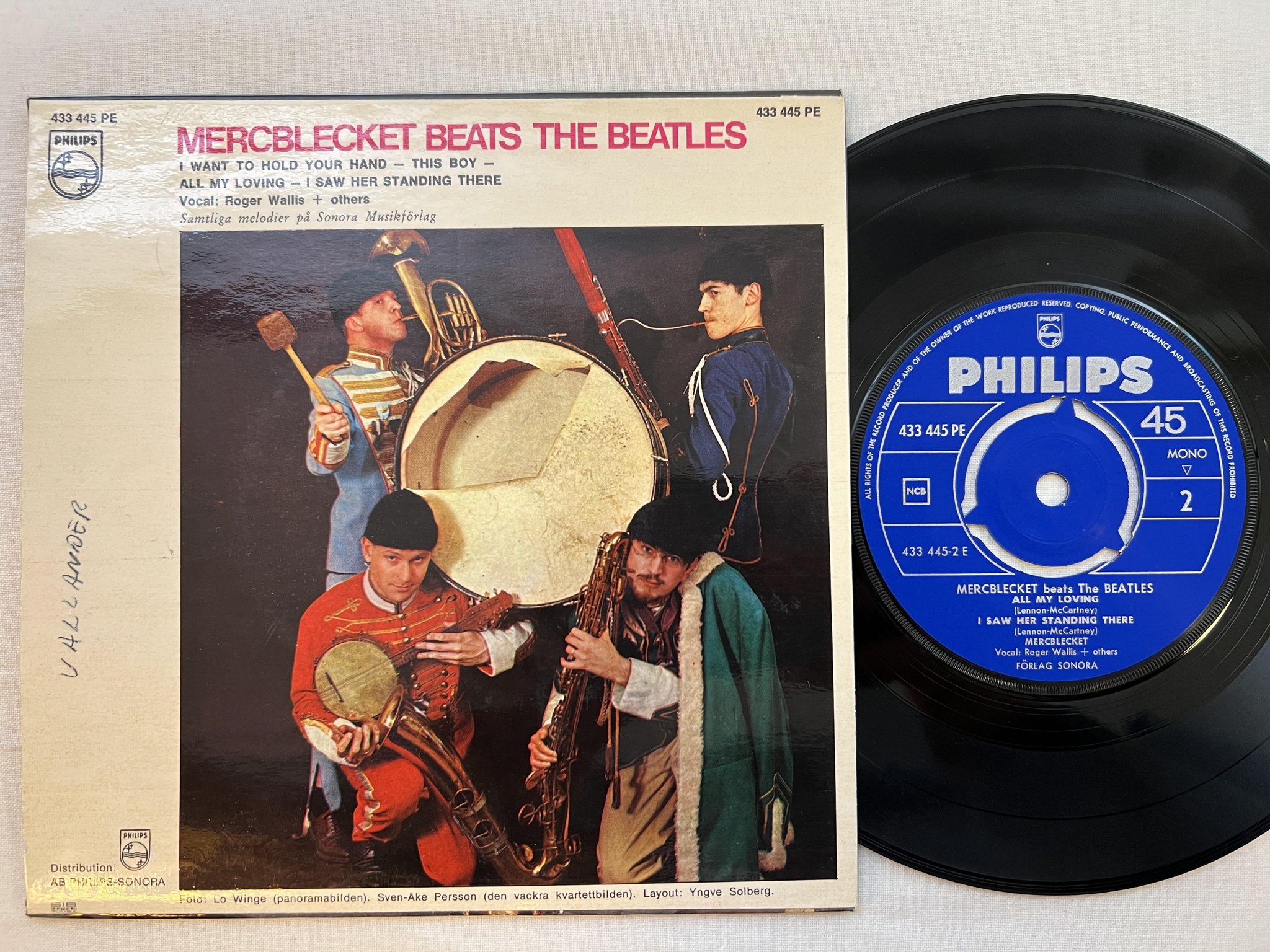 Omslagsbild för skivan MERCBLECKET Beats The Beatles 7"ep -64 Swe PHILIPS 433 445 PE *** RARE ***