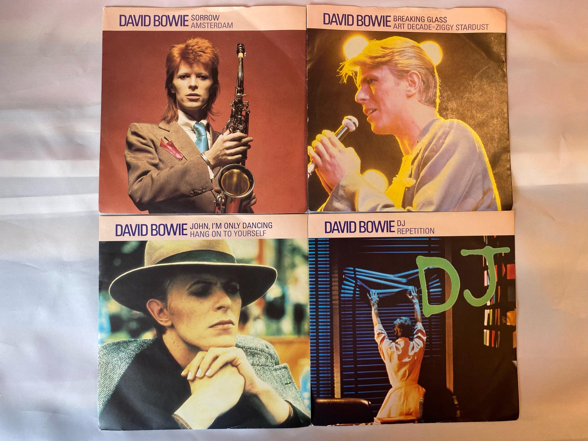 Omslagsbild för skivan DAVID BOWIE Set Of 20 Lifetimes Series 7"singles **** WOW ****