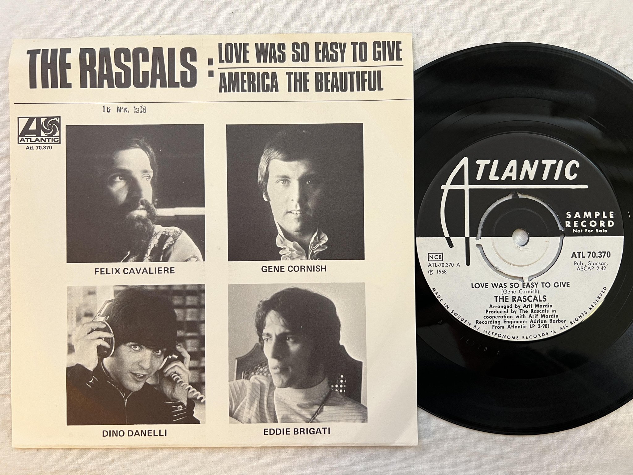 Omslagsbild för skivan THE RASCALS love was so easy ... 7" -68 Swe ATLANTIC ATL 70370 *** PROMO ***