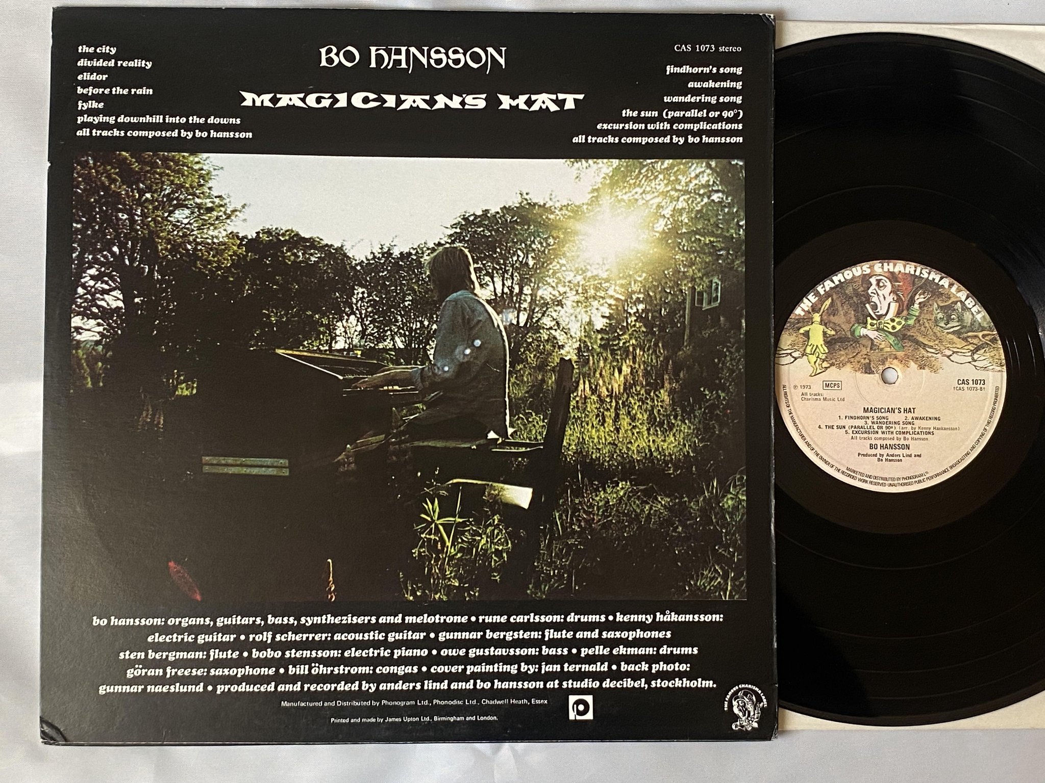 Omslagsbild för skivan BO HANSSON magician's hat LP -73 UK CHARISMA CAS 1073