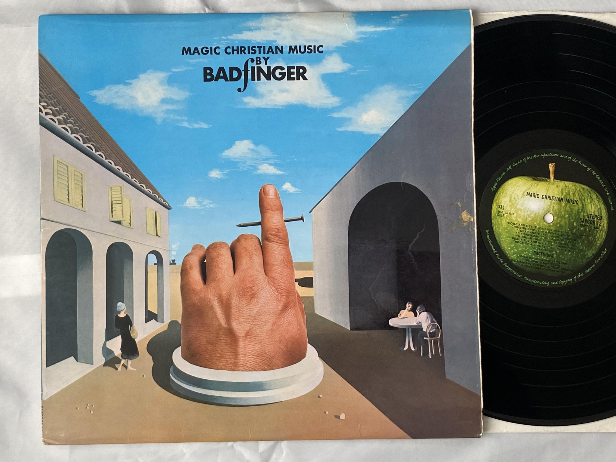Omslagsbild för skivan BADFINGER magic christian music by LP -70 UK APPLE SAPCOR 12