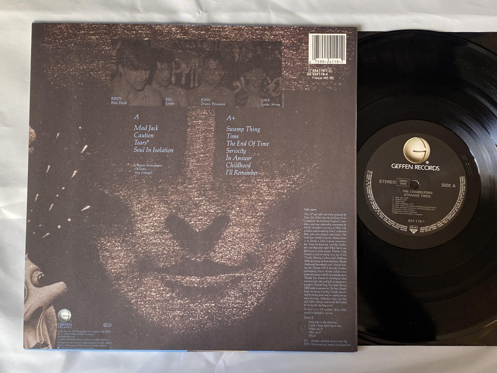 Omslagsbild för skivan THE CHAMELEONS Strange Times LP -86 Ger GEFFEN 924 119-1