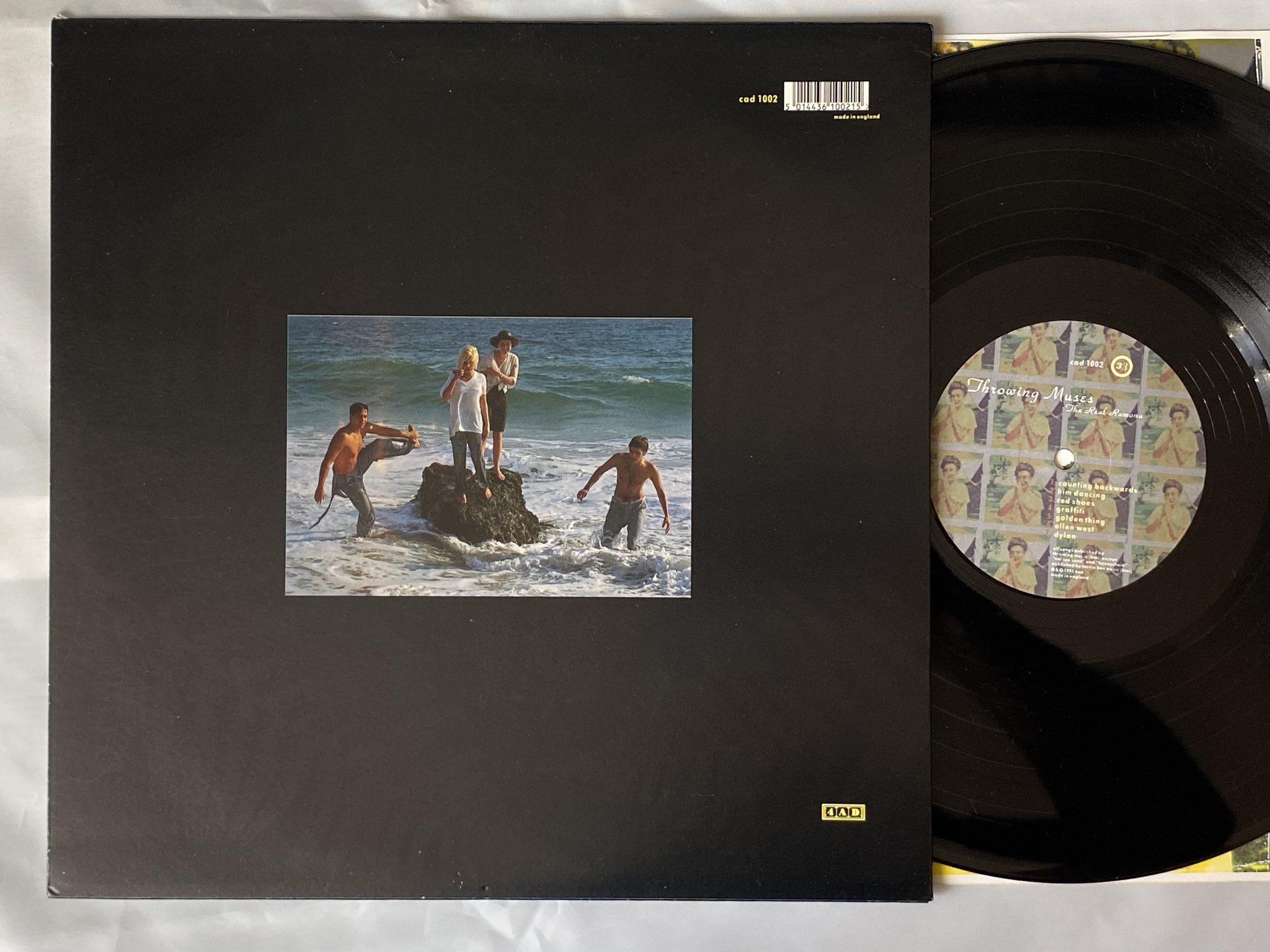 Omslagsbild för skivan THROWING MUSES the real ramona LP -91 UK 4AD cad 1002 *** INDIE ROCK ***