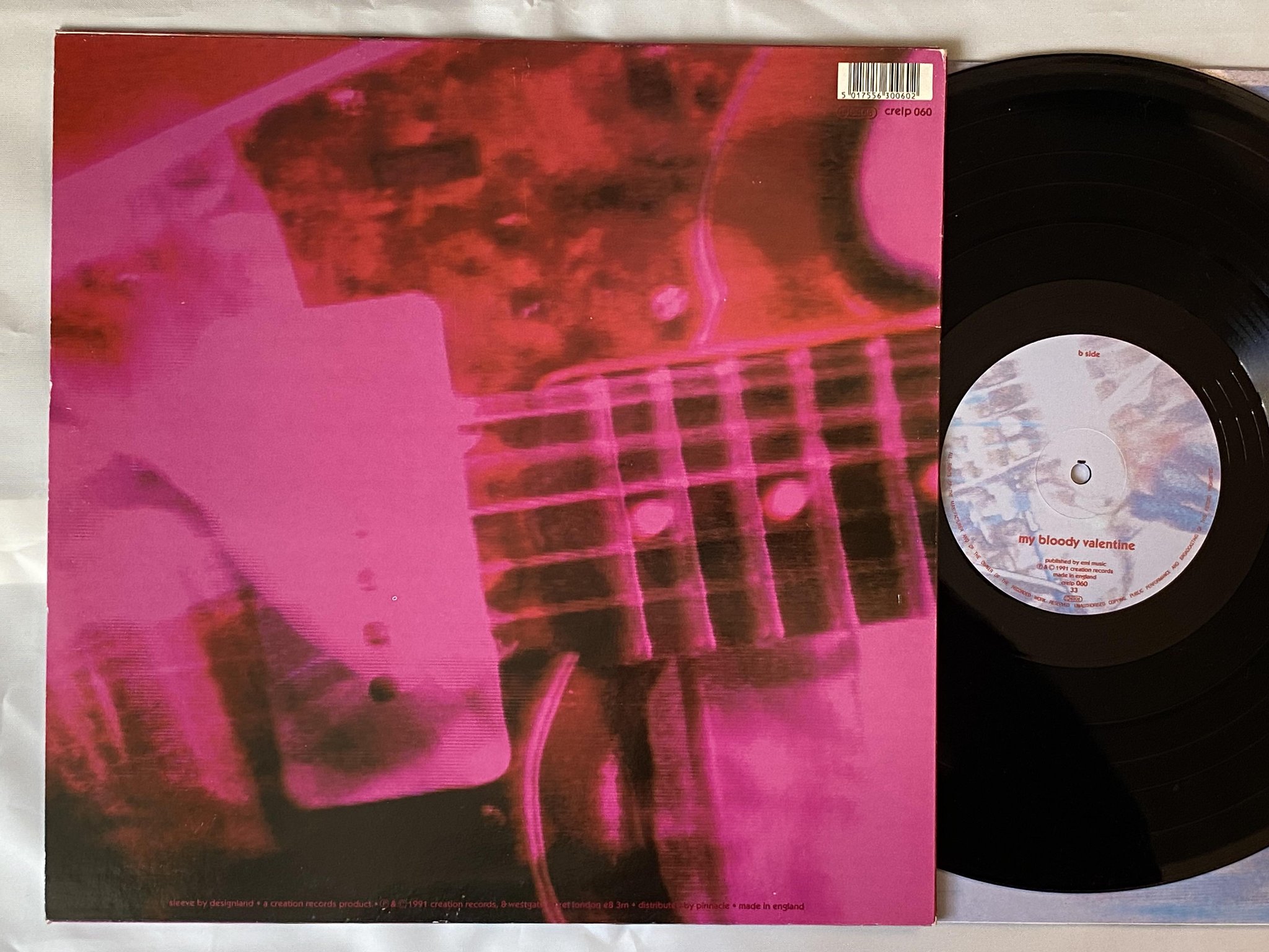 Omslagsbild för skivan MY BLOODY VALENTINE Loveless LP UK CREATION CRELP 060