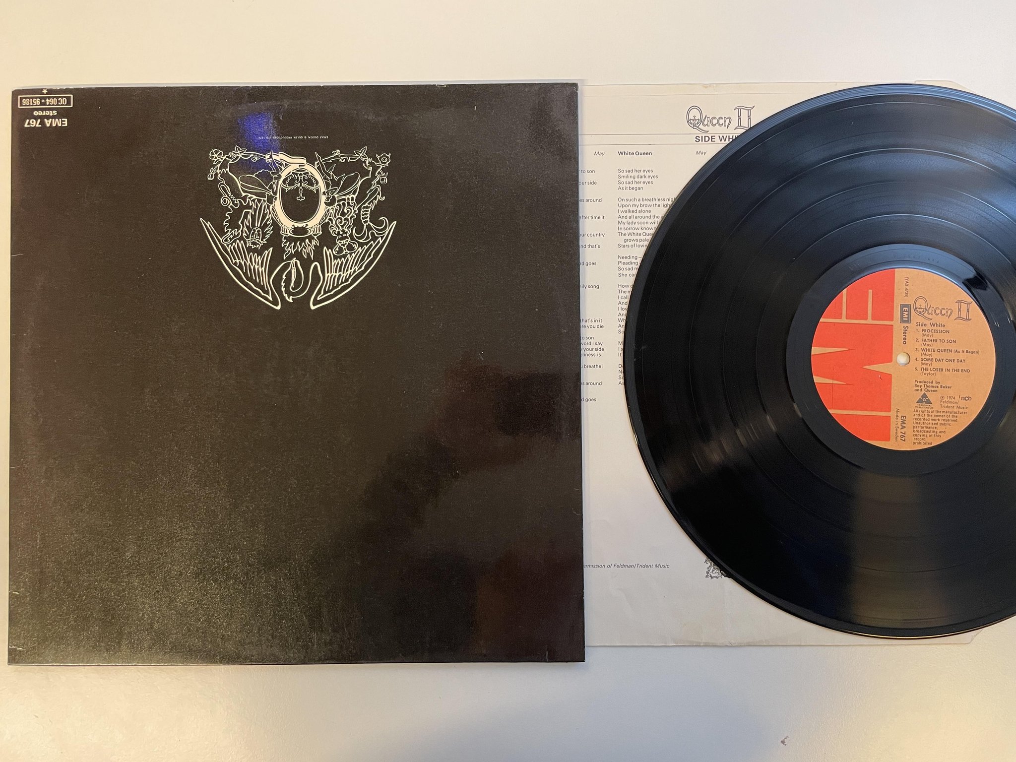 Omslagsbild för skivan QUEEN II LP -74 Swe EMI EMA 767