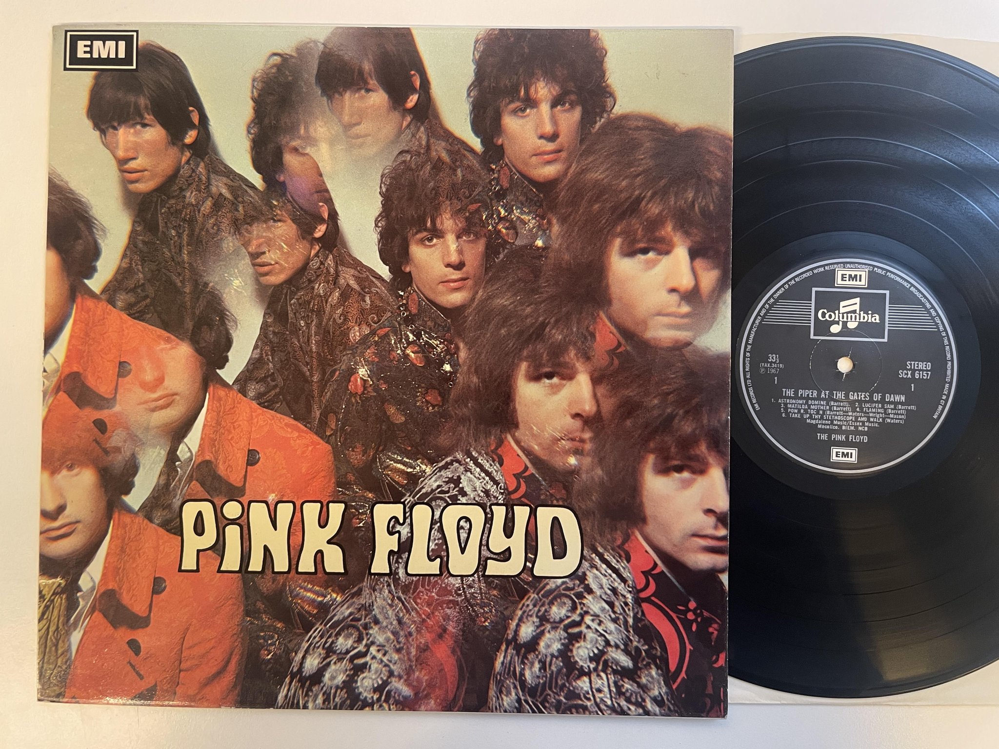 Omslagsbild för skivan THE PINK FLOYD the piper at the gates of dawn LP re UK COLUMBIA / EMI SCX 6157