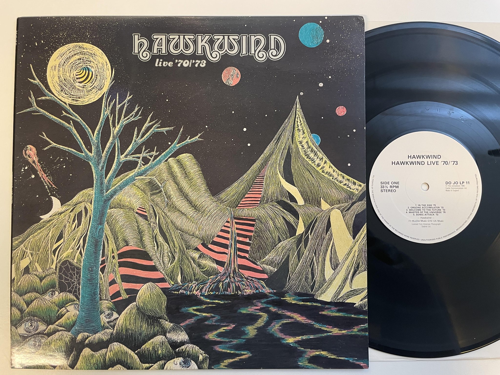 Omslagsbild för skivan HAWKWIND live '70/'73 LP -85 UK CASTLE DO JO LP 11