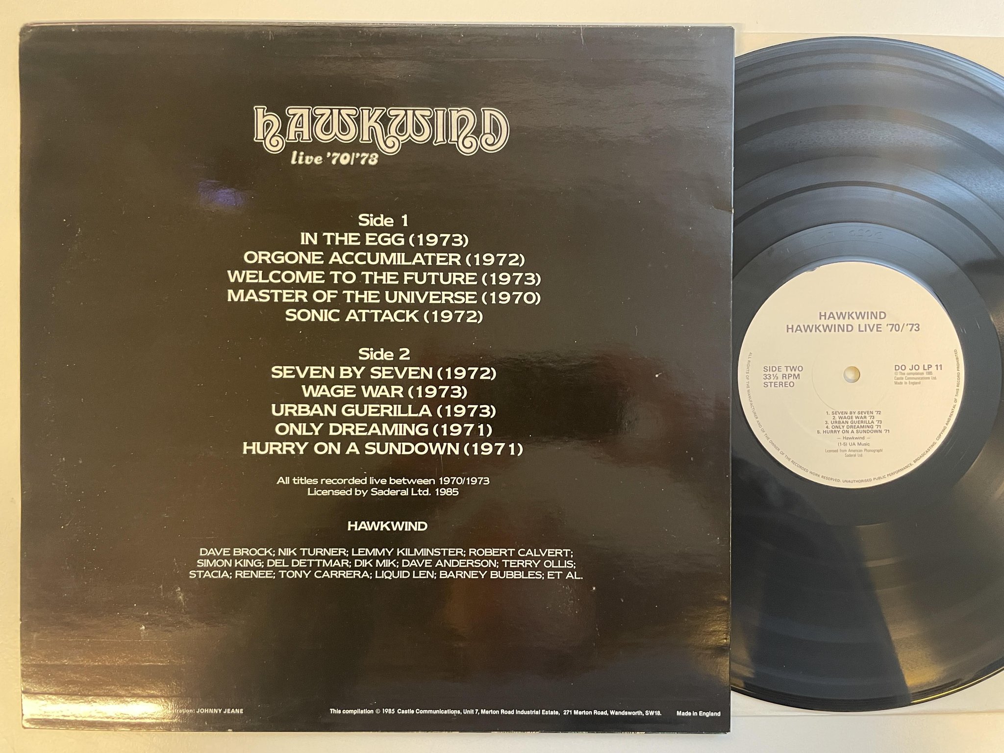 Omslagsbild för skivan HAWKWIND live '70/'73 LP -85 UK CASTLE DO JO LP 11