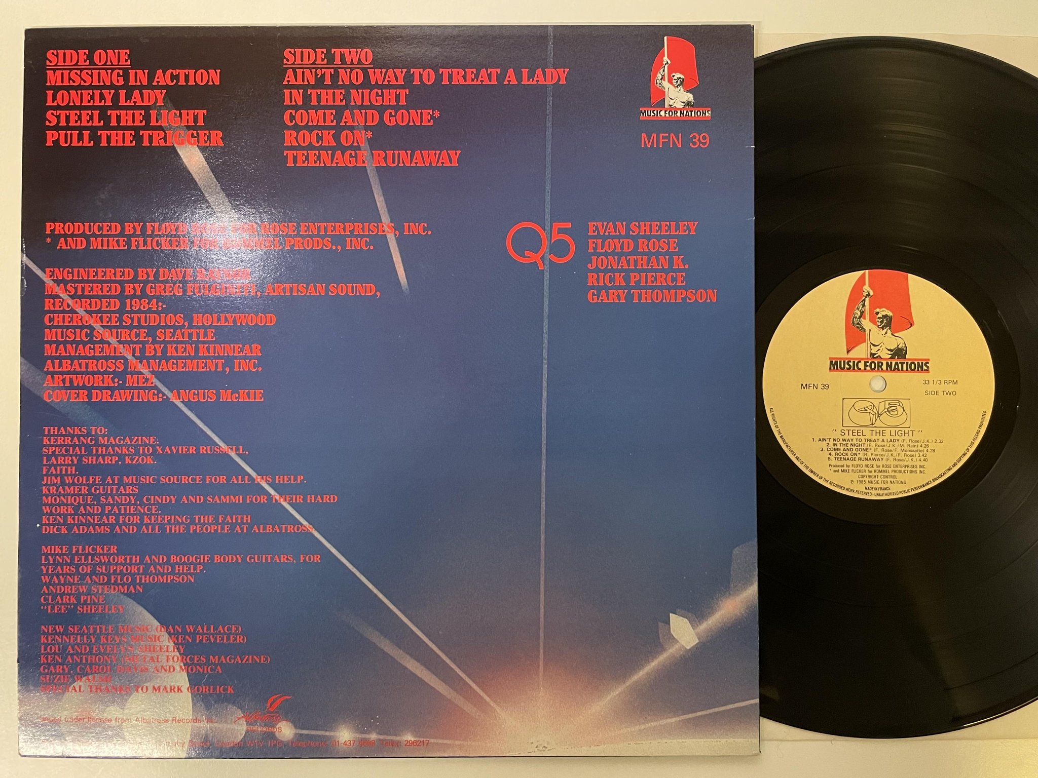 Omslagsbild för skivan Q5 steel the light LP -85 MUSIC FOR NATIONS MFN 39