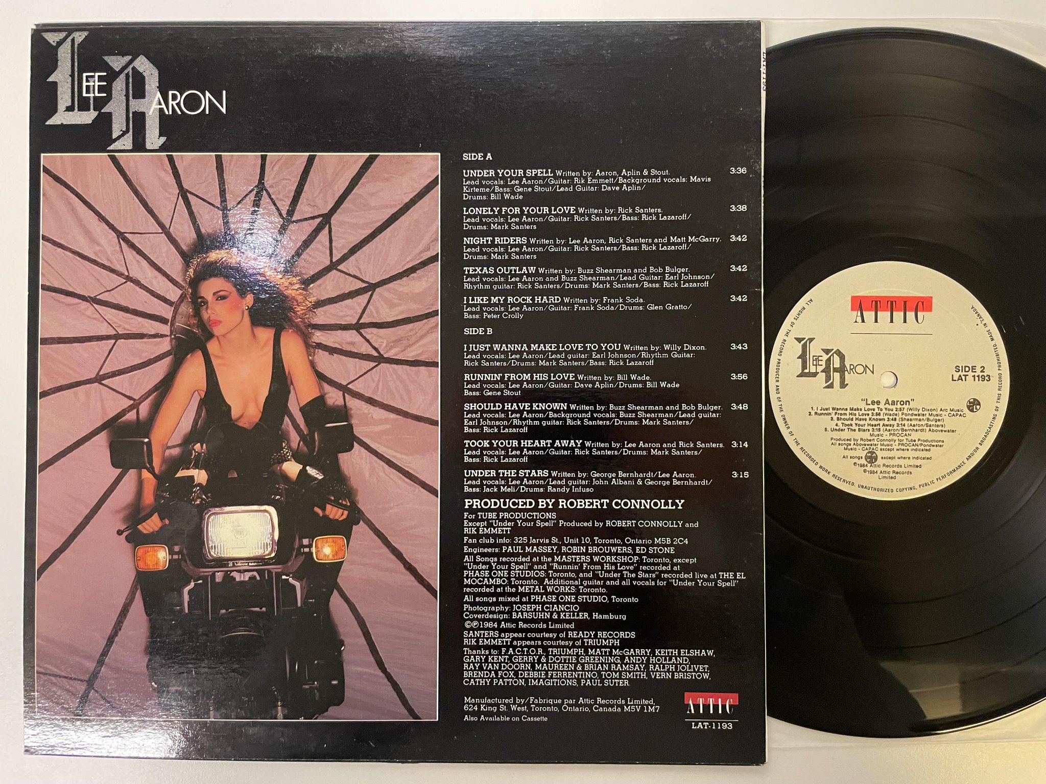 Omslagsbild för skivan LEE AARON s/t LP -82/84 Can ATTIC LAT 1193