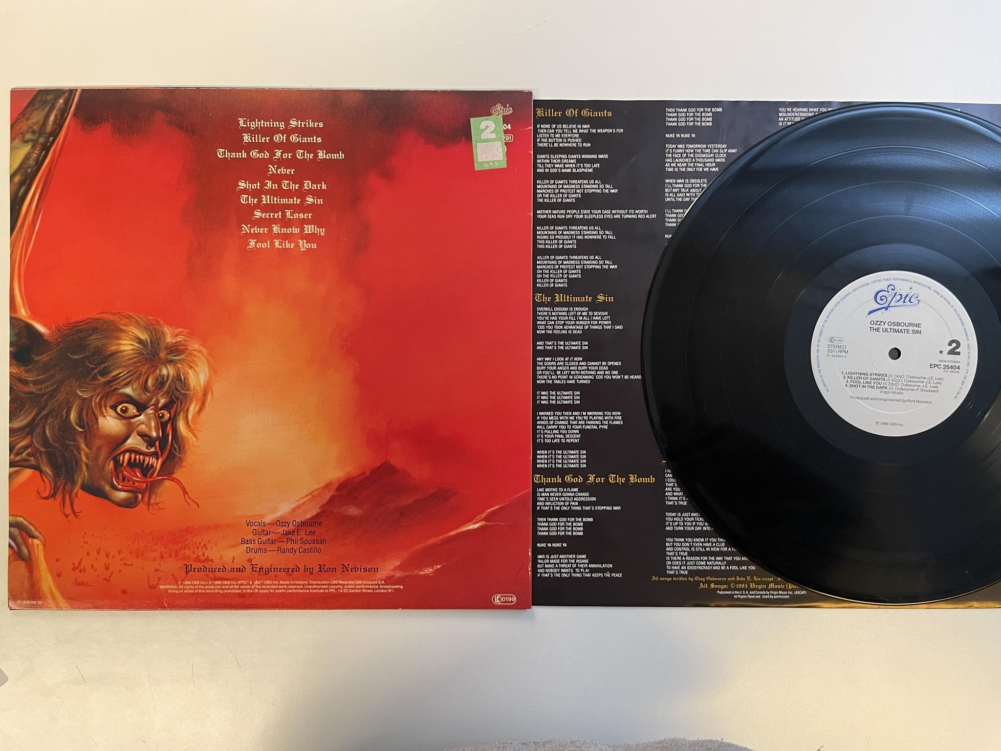 Omslagsbild för skivan OZZY OSBOURNE the ultimate sin LP -86 Hol EPIC EPC 26404
