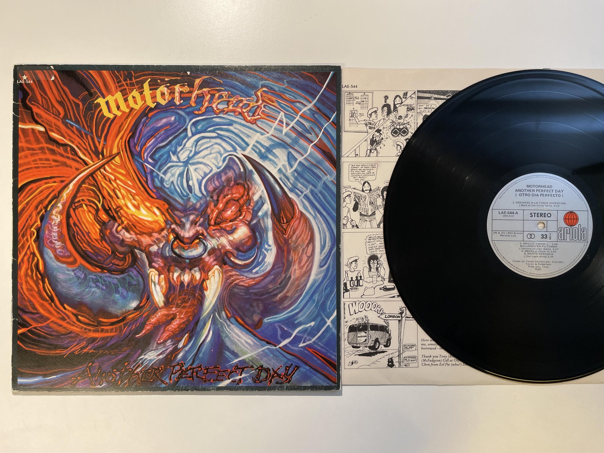 Omslagsbild för skivan MOTORHEAD another perfect day LP -83 Mexico ARIOLA LAE 544