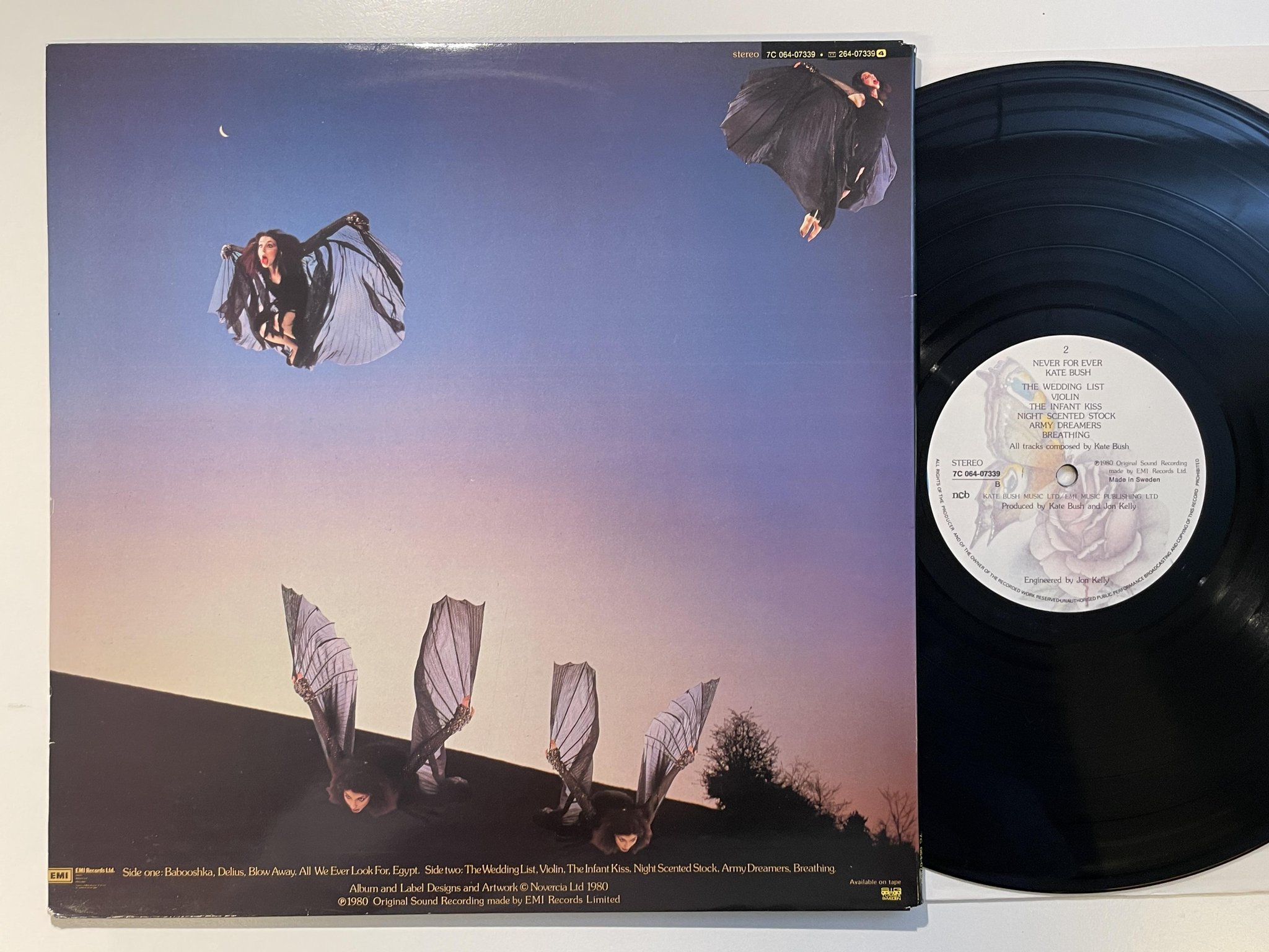 Omslagsbild för skivan KATE BUSH never for ever LP -80 ncb EMI 7C 064-07339