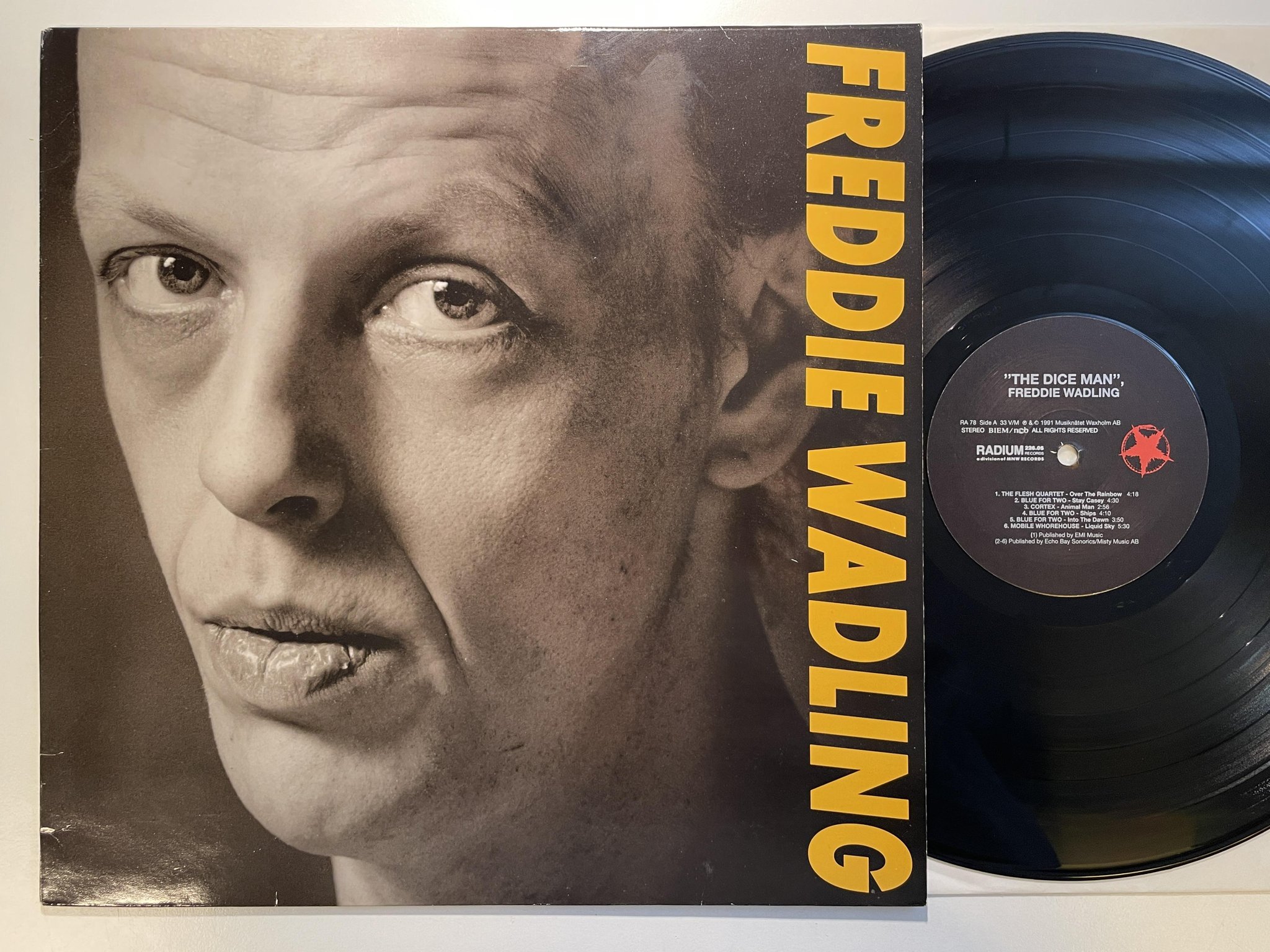 Omslagsbild för skivan FREDDIE WADLING the dice man LP -91 Swe RADIUM 226.05. RA-78