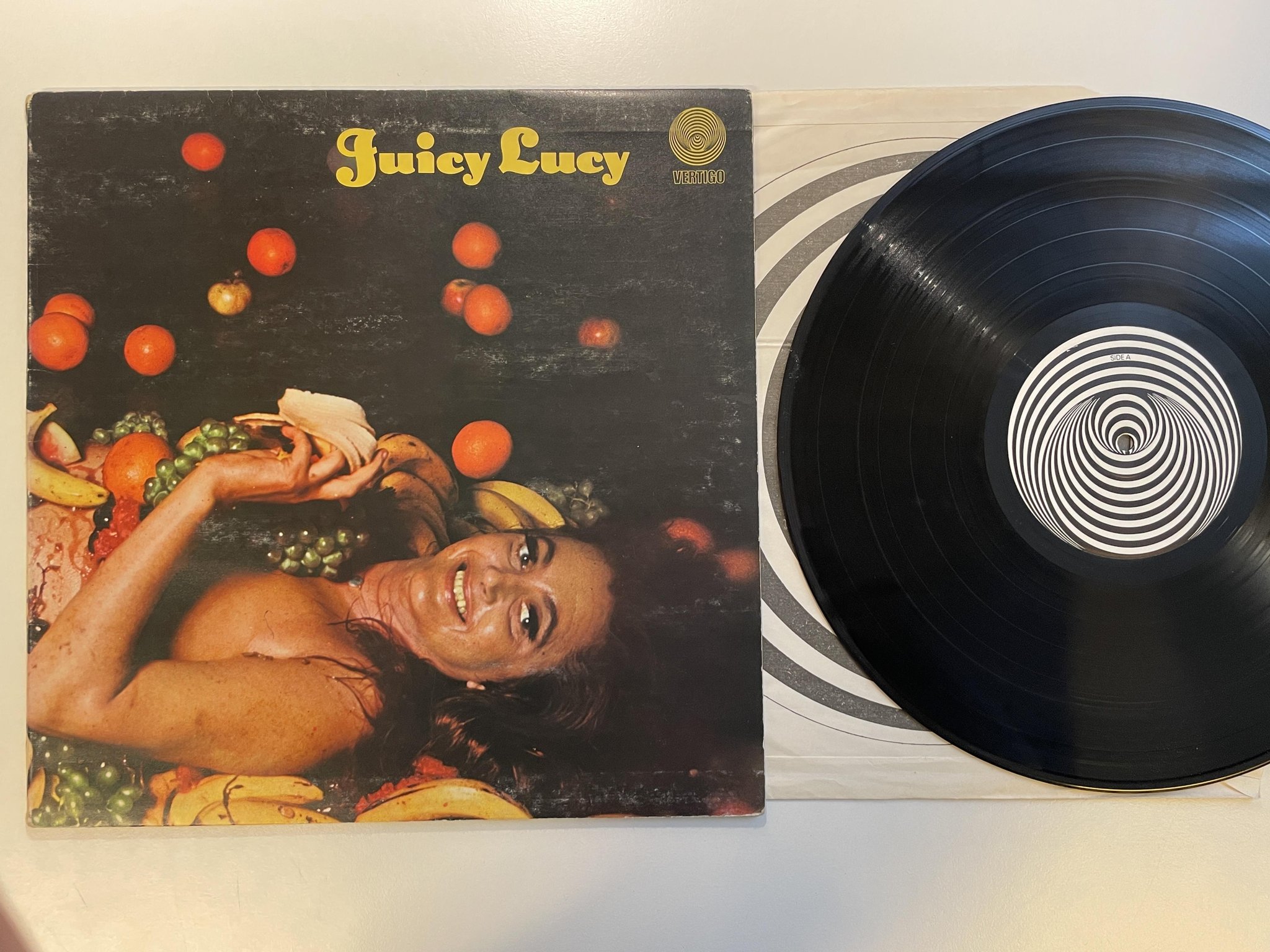 Omslagsbild för skivan JUICY LUCY s/t LP -69 UK VERTIGO 847 901 VTY ** SWIRL CLASSIC **