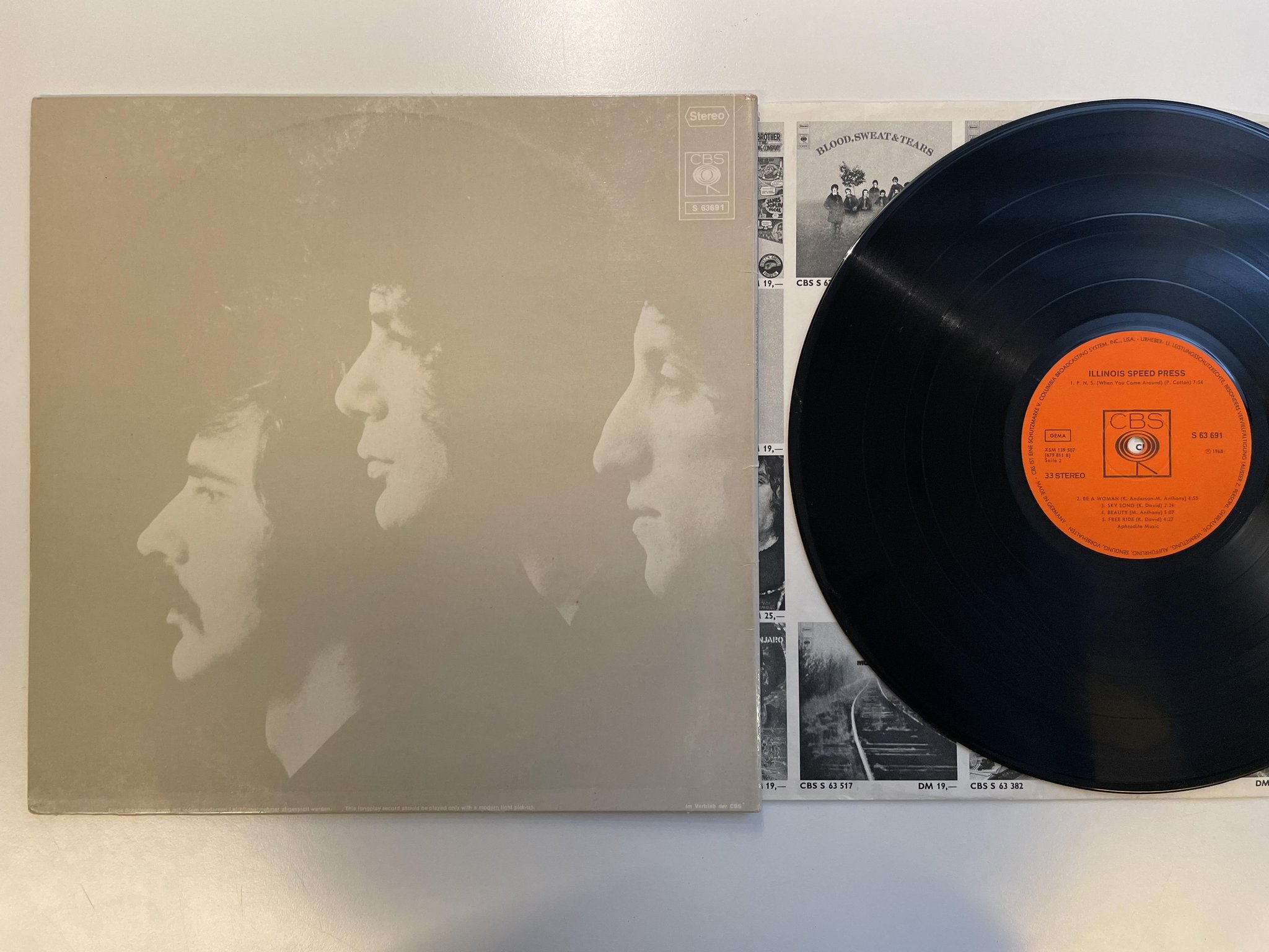 Omslagsbild för skivan ILLINOIS SPEED PRESS s/t LP -68 Ger CBS S 63 691