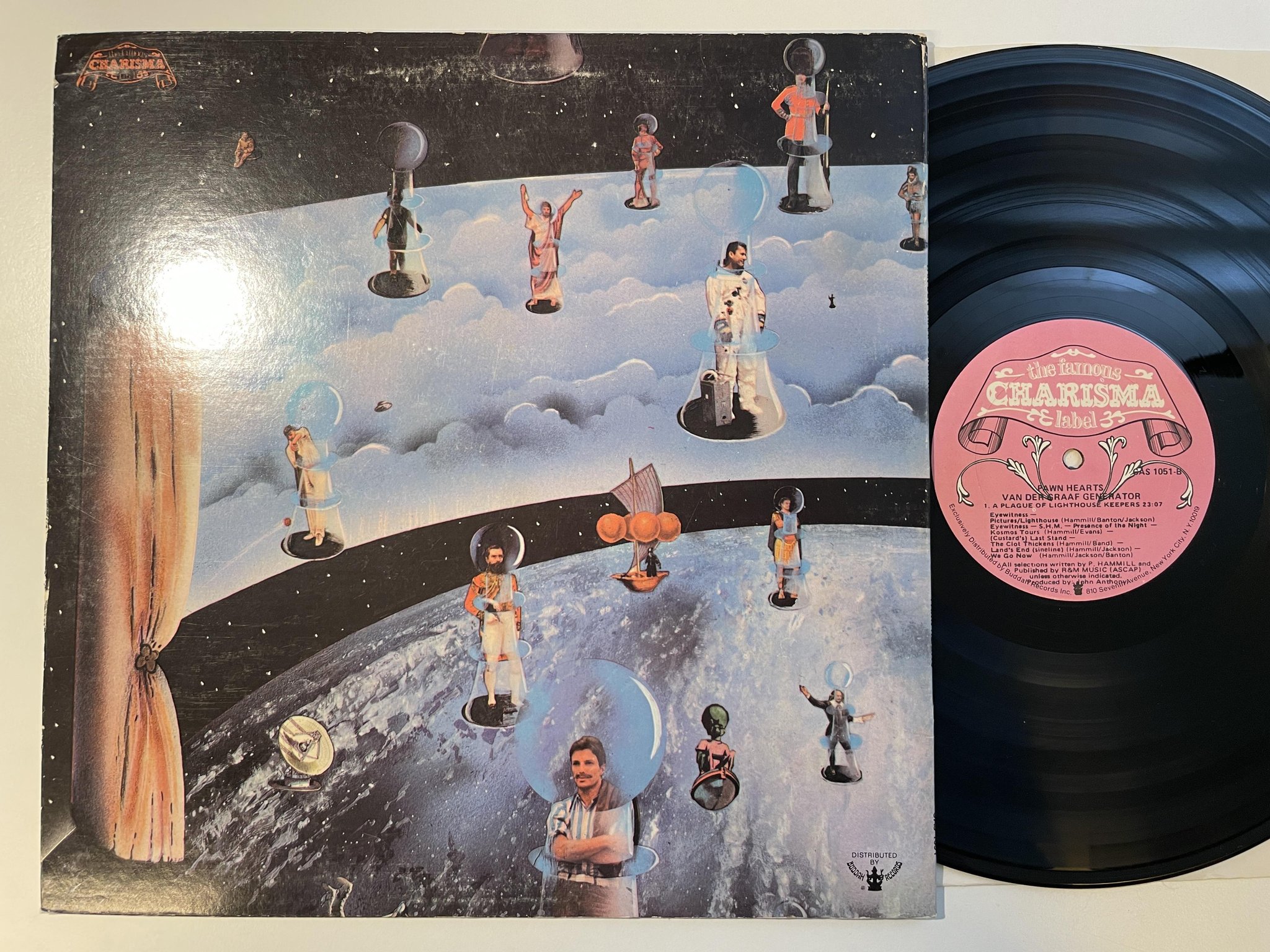 Omslagsbild för skivan VAN DER GRAAF GENERATOR pawn hearts LP -71 US CHARISMA CAS 1051