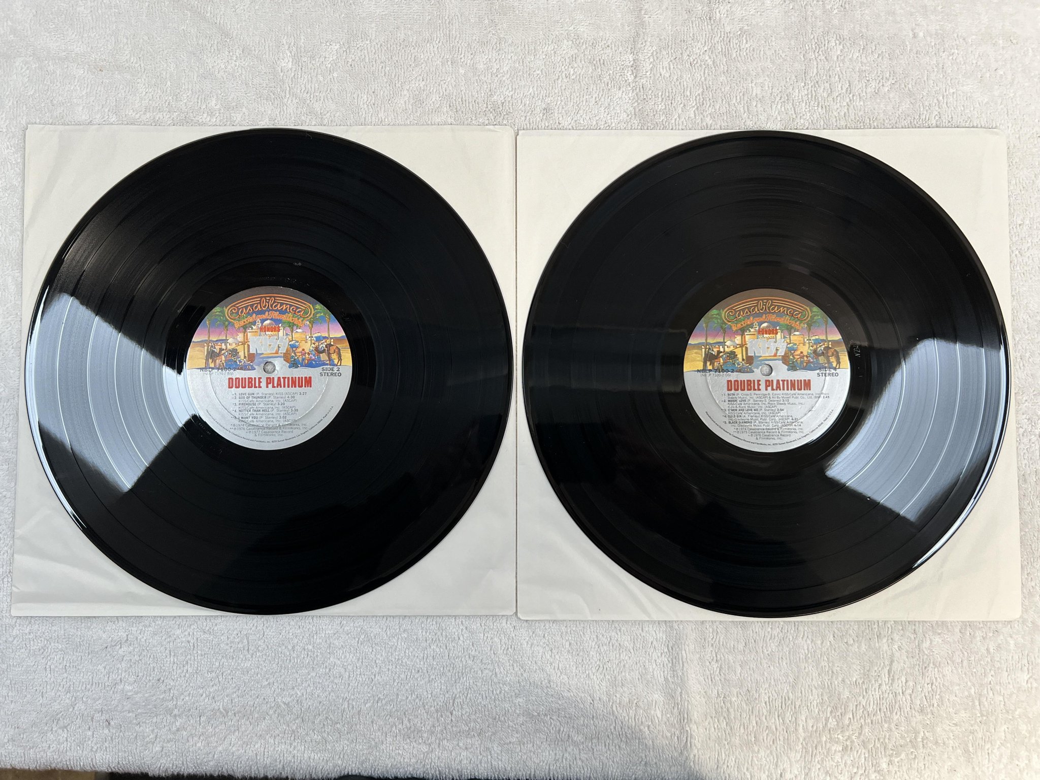 Omslagsbild för skivan KISS Double Platinum 2xLP -78 US CASABLANCA NBLP 7100-2