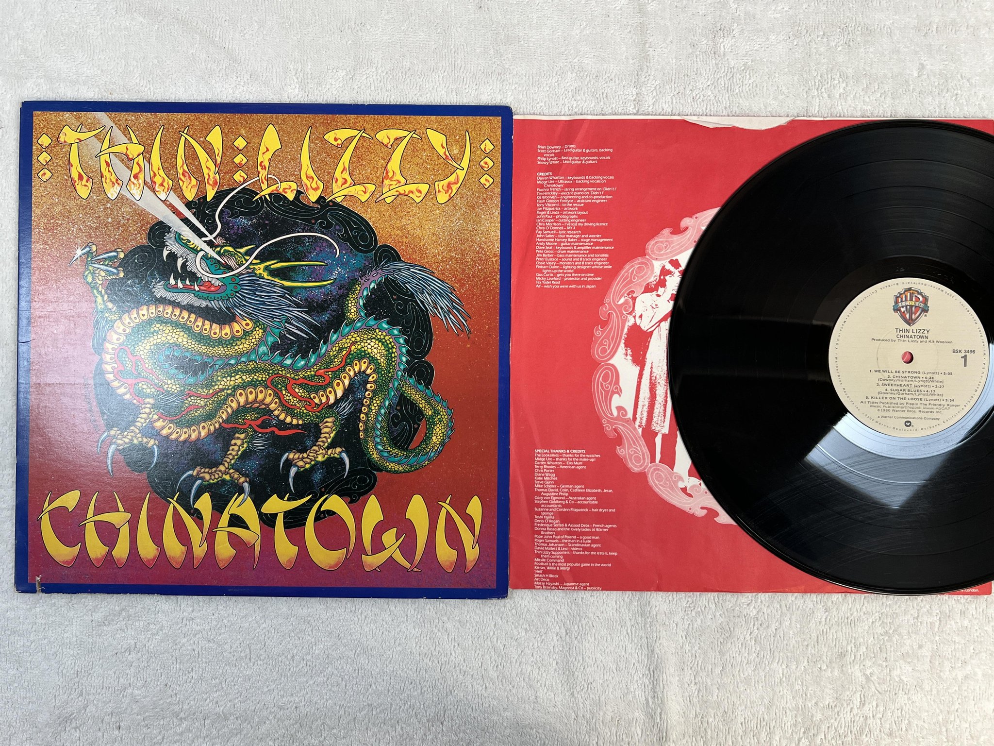 Omslagsbild för skivan THIN LIZZY chinatown LP -80 US WARNER BROS BSK 3496