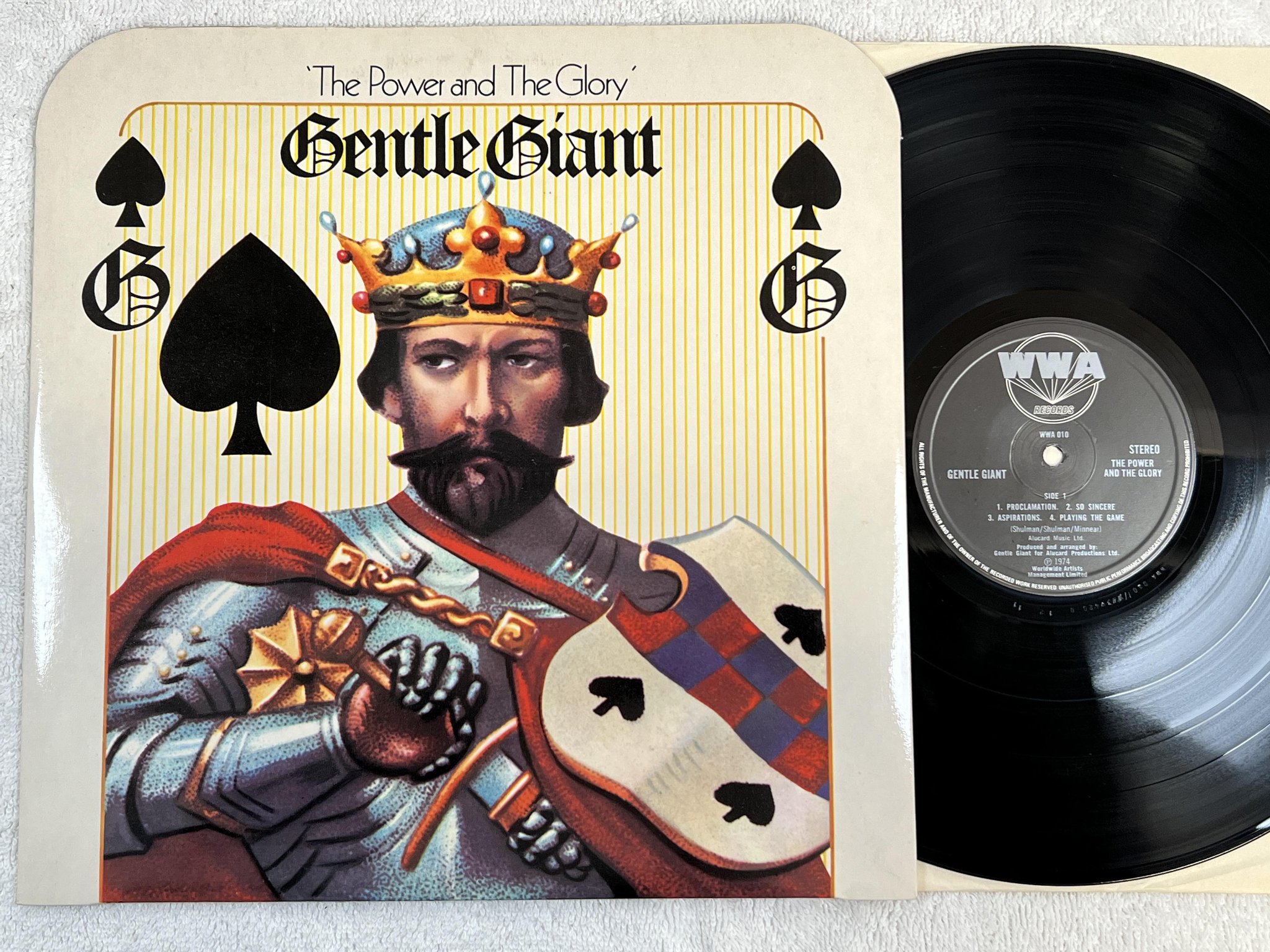 Omslagsbild för skivan GENTLE GIANT the power and the glory LP -74 UK WWA 010