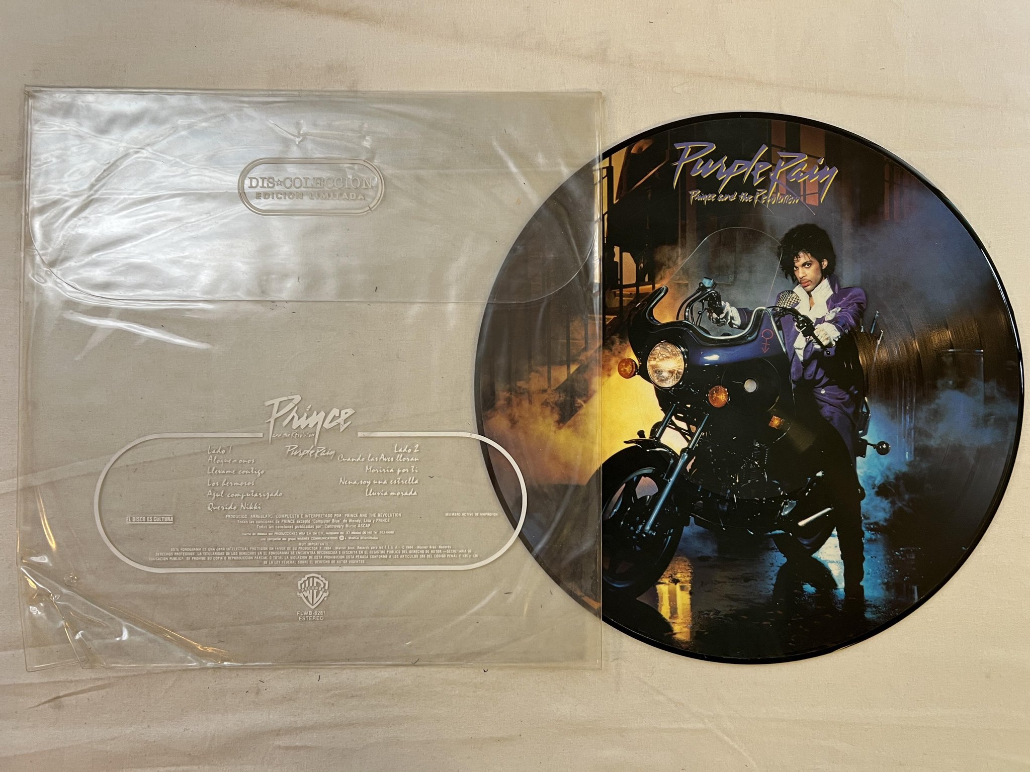 Omslagsbild för skivan PRINCE purple rain 12"LP PICTURE DISC -84 MEXICO WARNER FLWB 6281 ** R A R E **