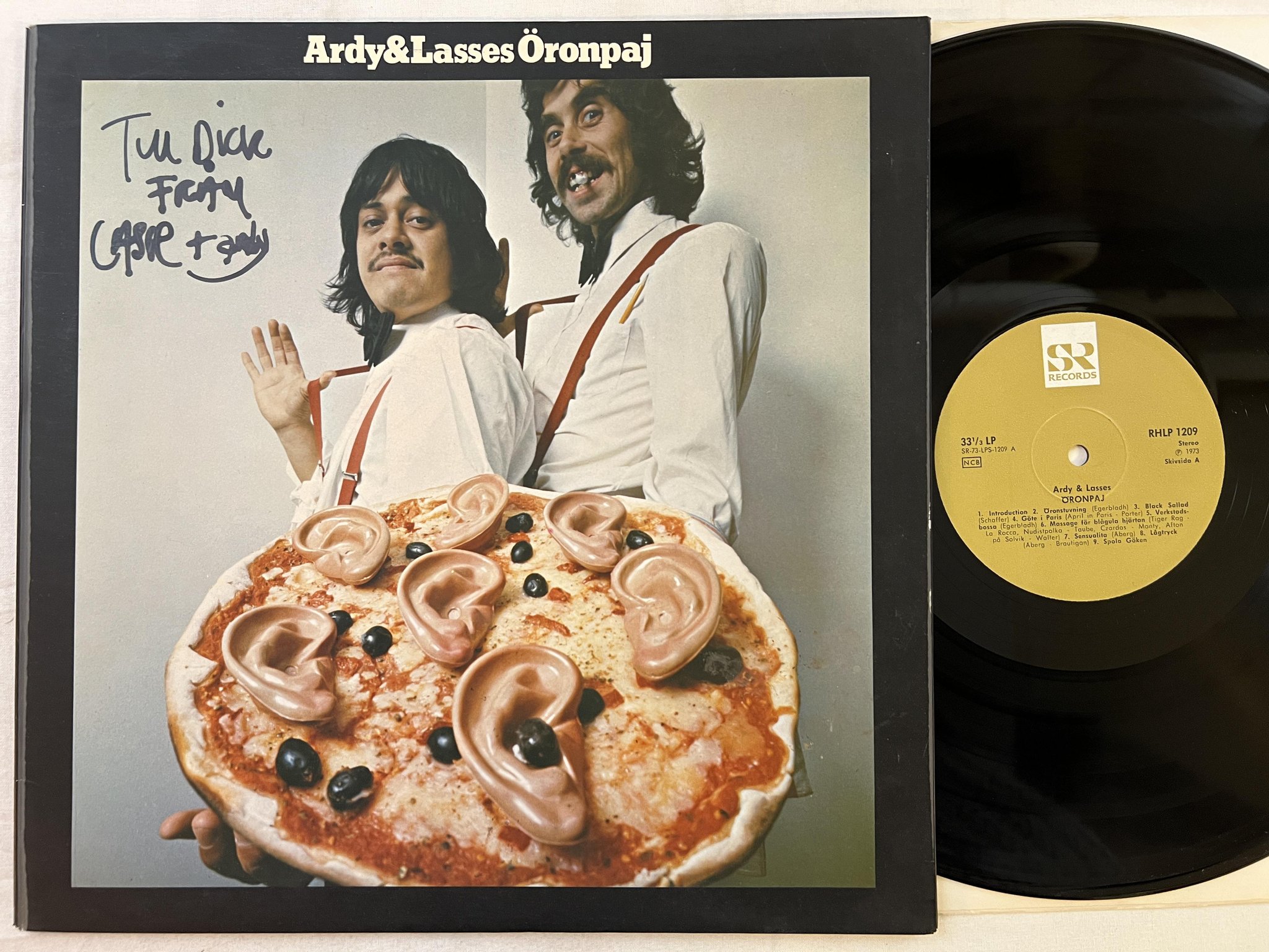Omslagsbild för skivan ARDY & LASSE öronpaj LP -73 Swe SR RHLP 1209 ** SIGNED **