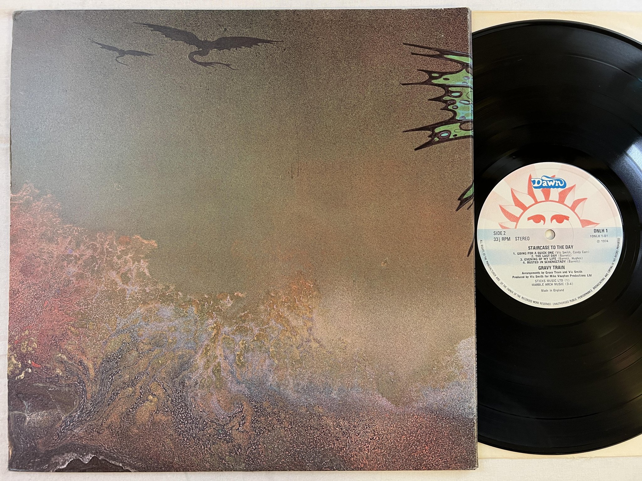 Omslagsbild för skivan GRAVY TRAIN staircase to the day LP -74 UK DAWN DNLH 1 *** LOVELY COPY ***