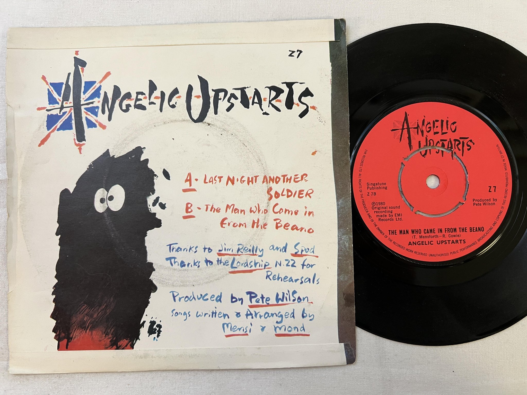 Omslagsbild för skivan ANGELIC UPSTARTS last night another soldier 7" -80 UK ZONOPHONE Z 7