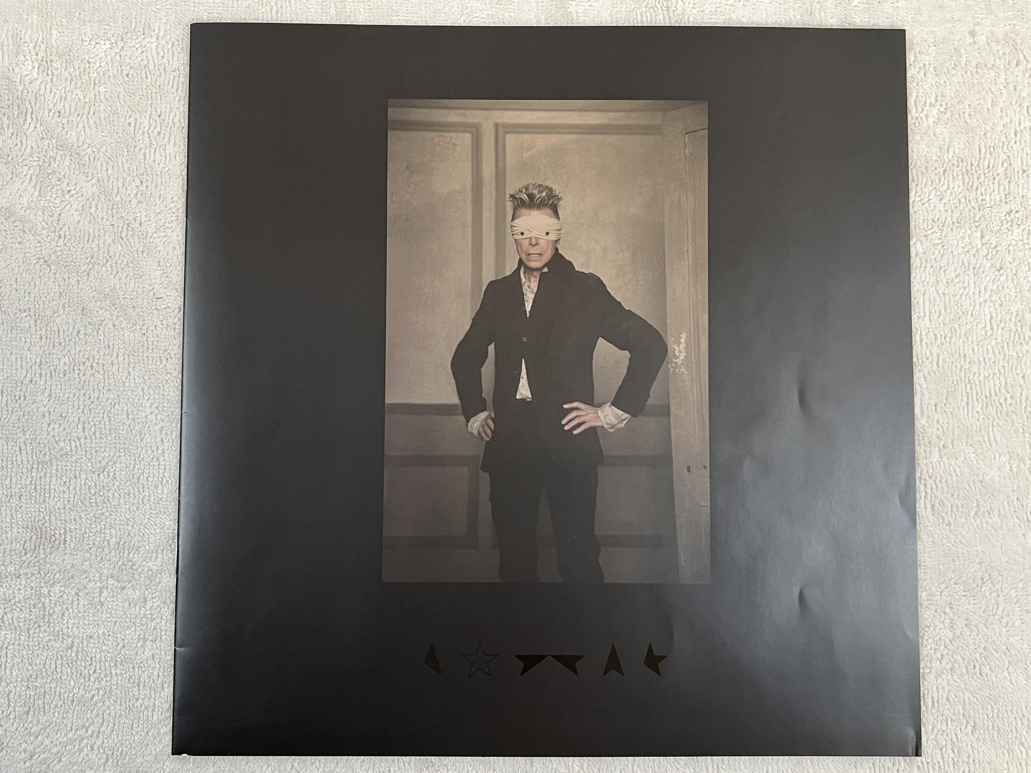 Omslagsbild för skivan DAVID BOWIE ? (Blackstar) LP eu SONY MUSIC 88875173871