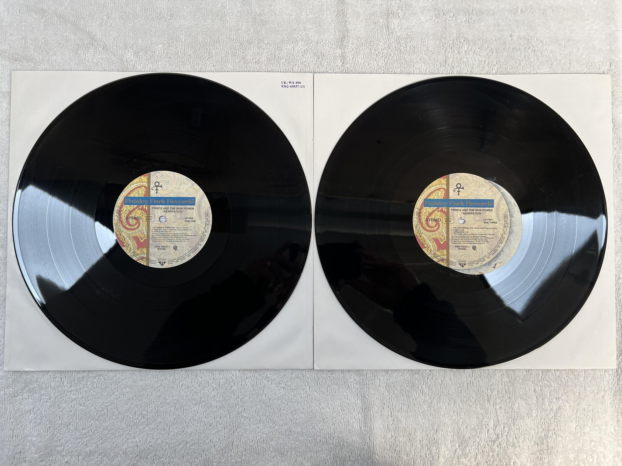 Omslagsbild för skivan PRINCE & THE NEW POWER GENERATION love symbol 2xLP -92 Eu PAISLEY PARK ** RARE *