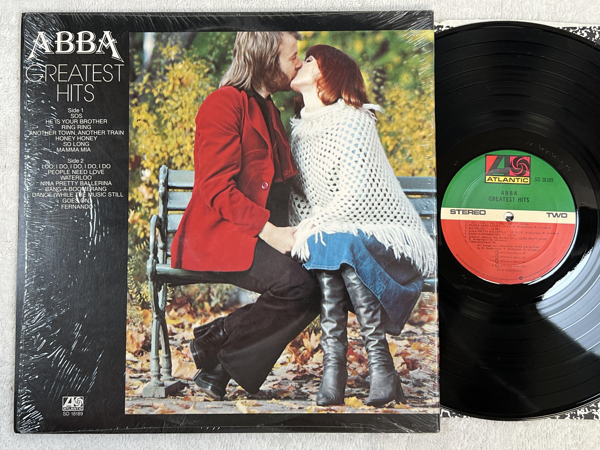 Omslagsbild för skivan ABBA Greatest Hits LP -76 US ATLANTIC SD 18189