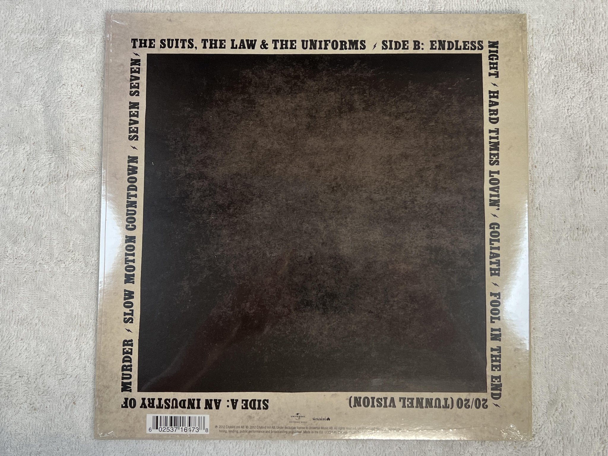 Omslagsbild för skivan GRAVEYARD lights out LP 2012 STRANDED REKORDS EKO 155 ** STILL SEALED **