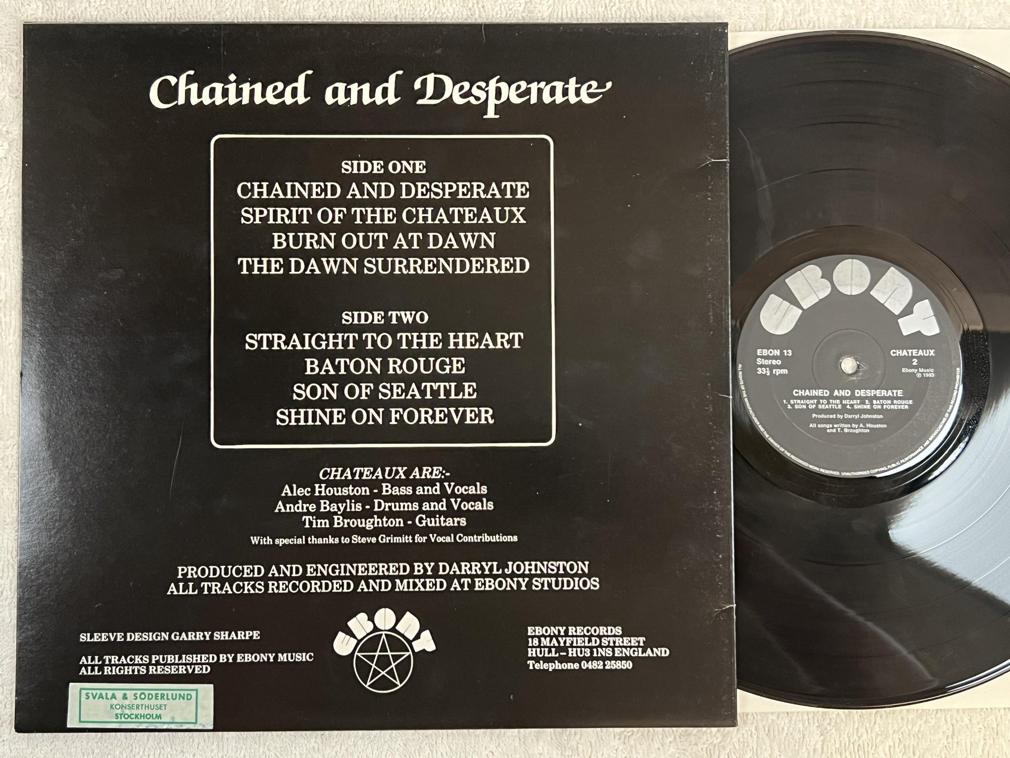 Omslagsbild för skivan CHATEAUX chained and desperate LP -83 UK EBONY EBON-13