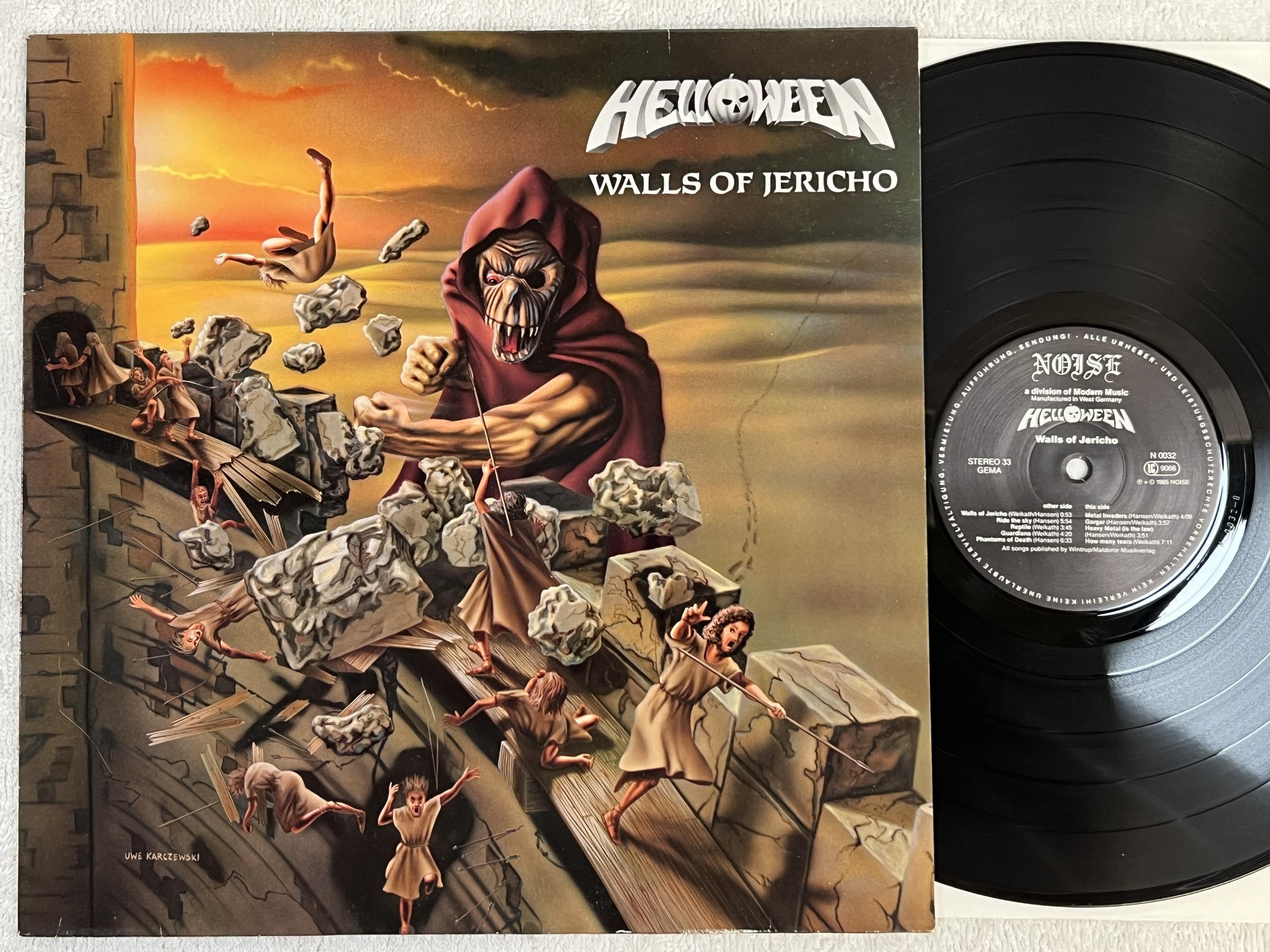 Omslagsbild för skivan HELLOWEEN walls of Jericho LP -85 Ger NOISE N 0032