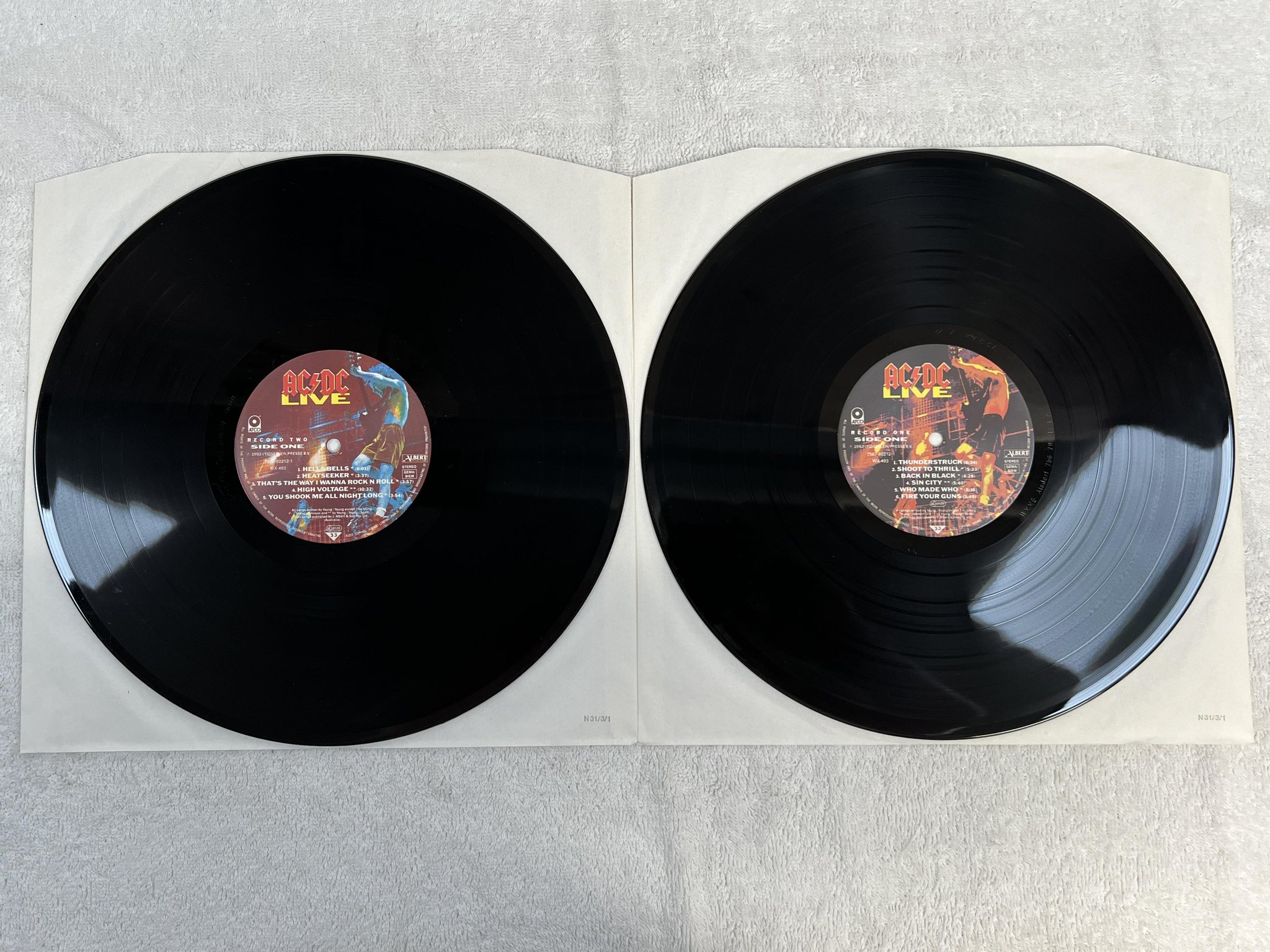 Omslagsbild för skivan AC/DC live 2xLP -92 Ger ATCO 7567-92212-1